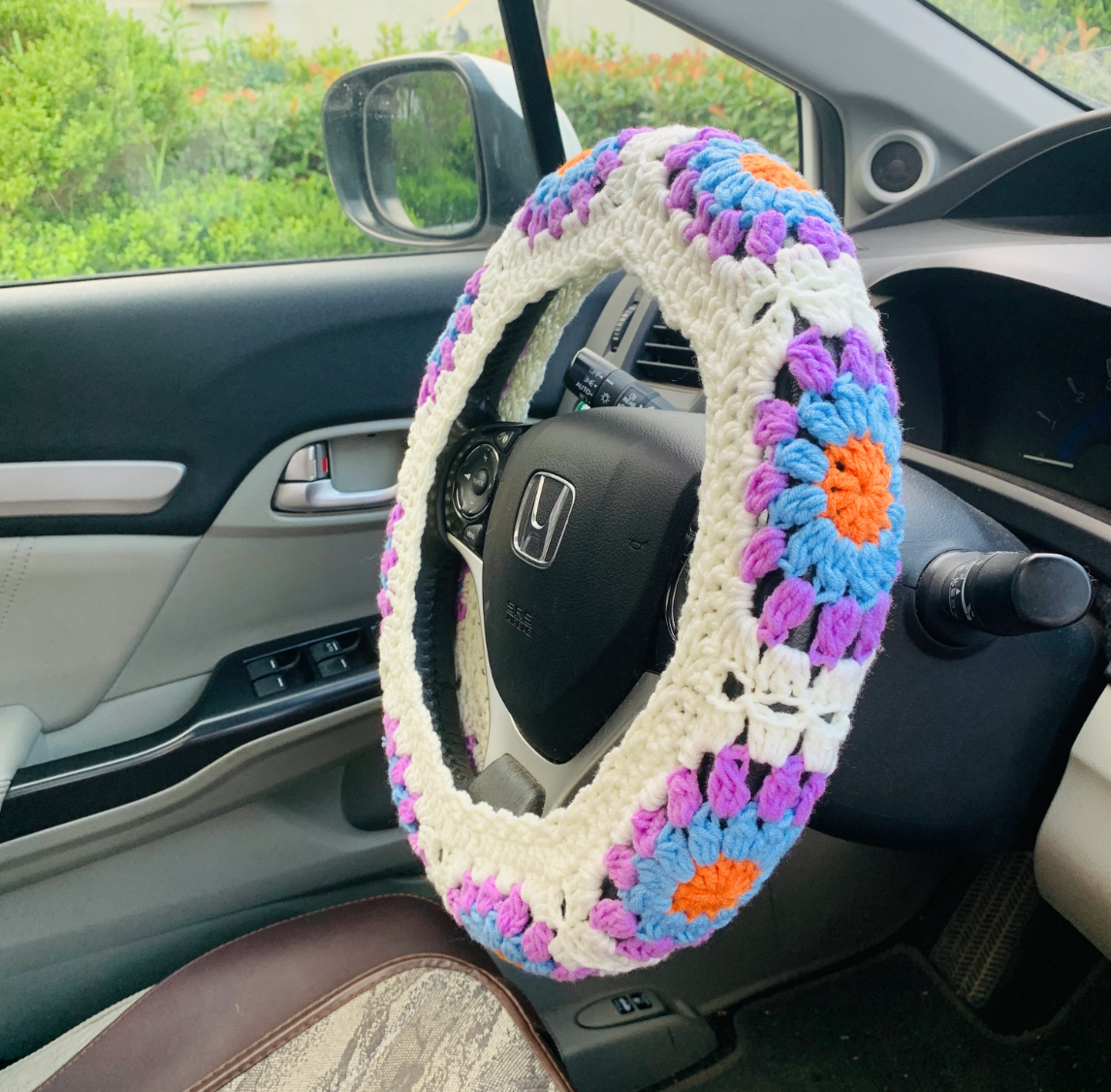 Crochet handmade Steering Wheel Cover for women, cute daisy flower seat belt Cover, Car interior Accessories decorations