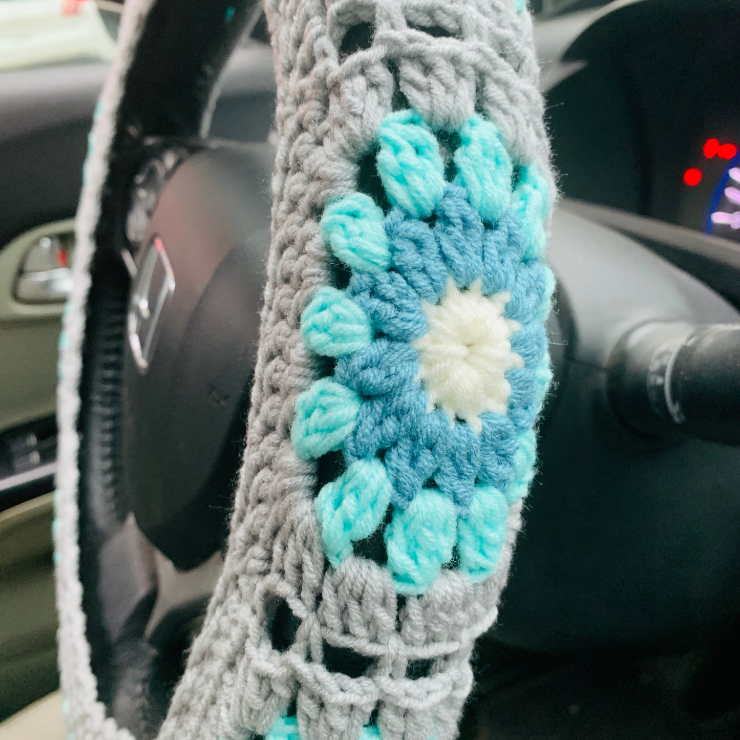 Crochet Steering Wheel Cover for women, cute daisy flower handmade seat belt Cover, Car interior Accessories decorations