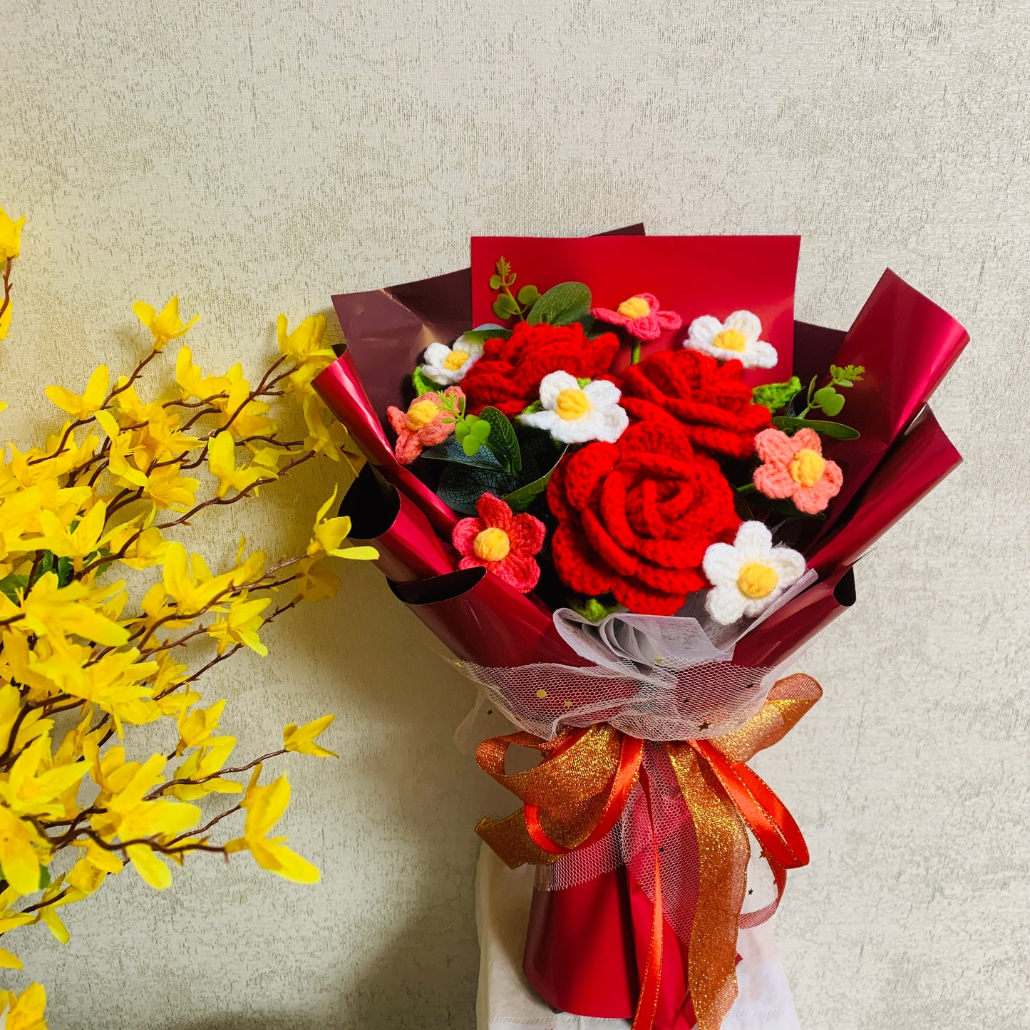 Crochet flowers, red rose flower ornaments, cute A bunch of flower Anniversary bouquet Gift for her flower ornaments