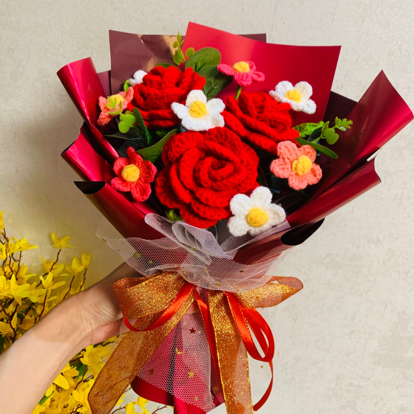 Crochet flowers, red rose flower ornaments, cute A bunch of flower Anniversary bouquet Gift for her flower ornaments