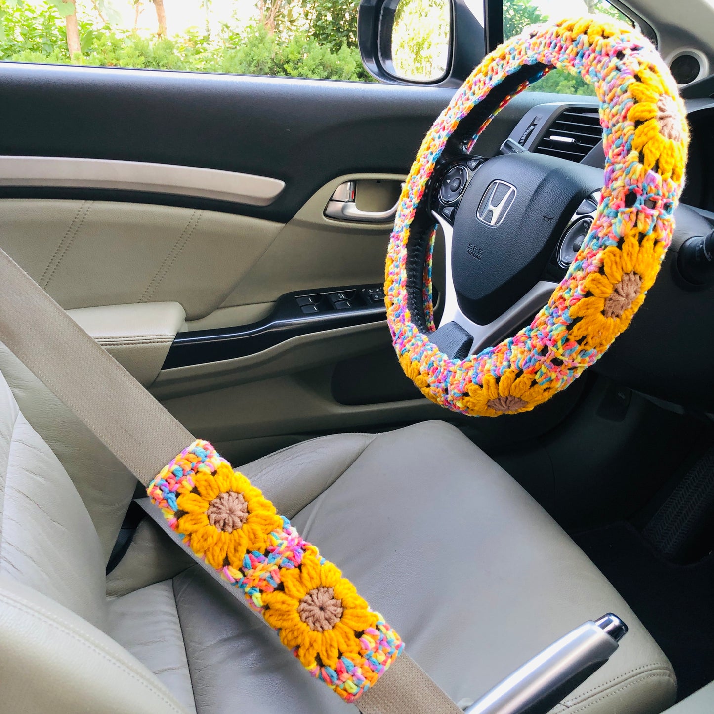 Steering Wheel Cover for women, Crochet cute Strawberry flower seat belt Cover, Car Accessories decorations