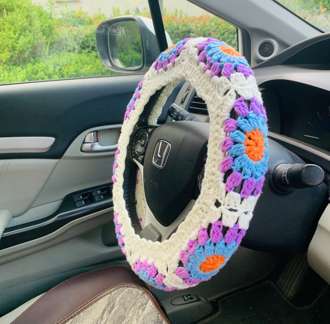 Crochet  handmade Steering Wheel Cover for women, cute daisy flower seat belt Cover, Car interior Accessories decorations