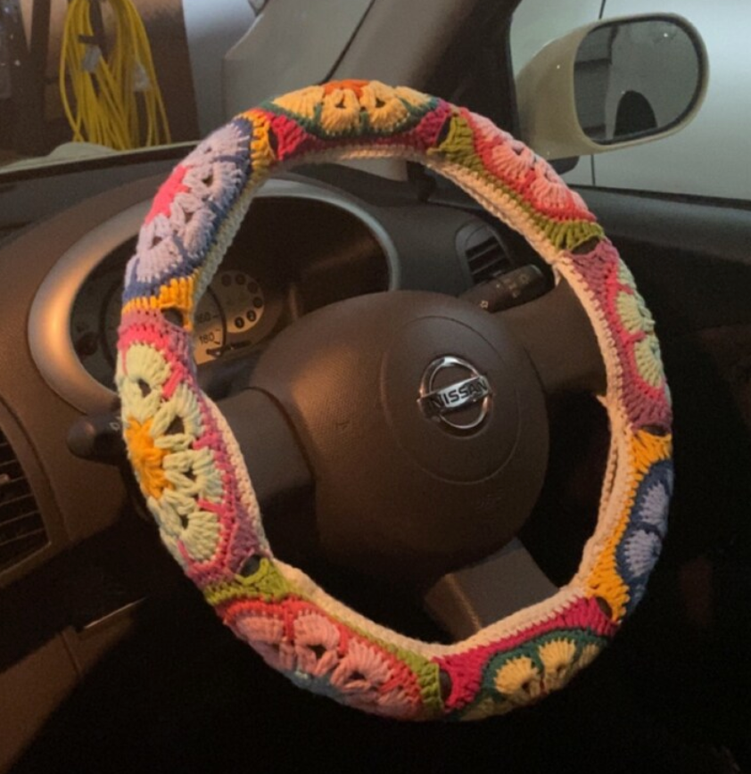 Handmade crochet Steering Wheel Cover for women, cute daisy colorful flower seat belt Cover, Car interior Accessories decorations