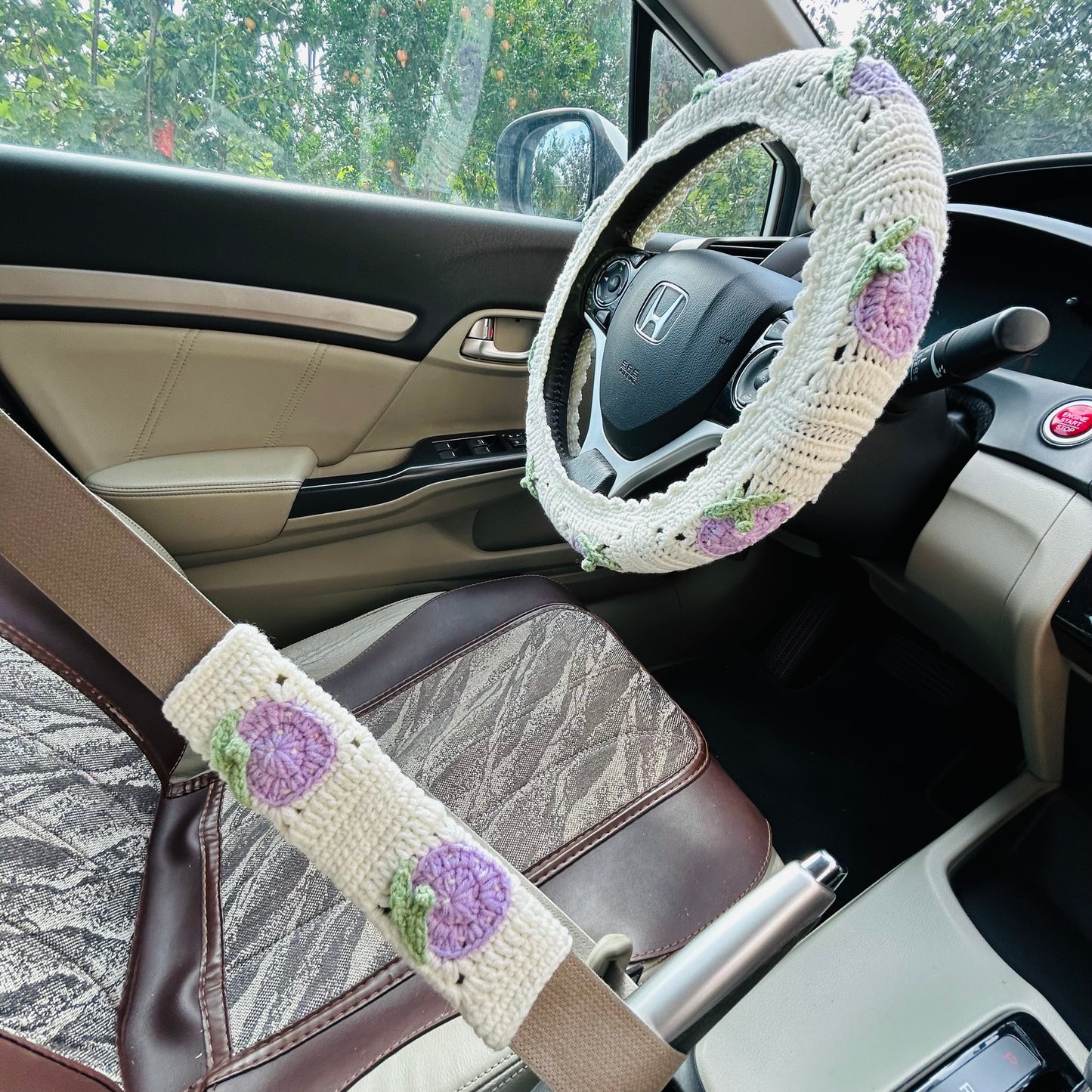 Steering Wheel Cover for women, Crochet cute purple Strawberry flower seat belt Cover, Car Accessories decorations