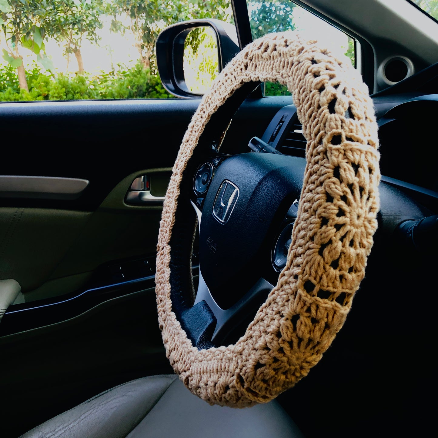 Steering Wheel Cover for women, Crochet Brown flower seat belt Cover, Car Accessories decorations