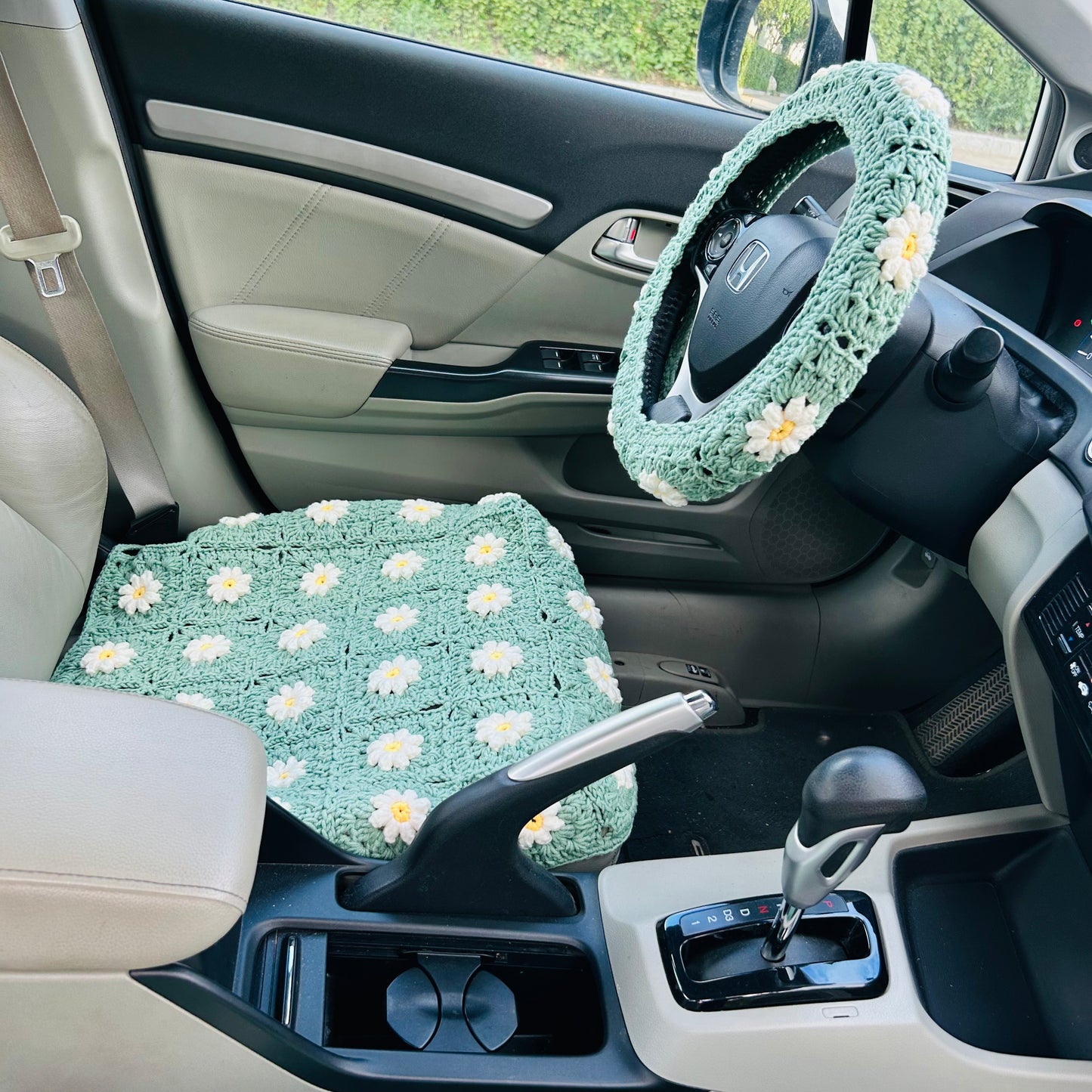 Headrest Covers, Steering Wheel Cover, Crochet Green Daisy Car Seat Headrest Covers ,Seatbelt cover For Women