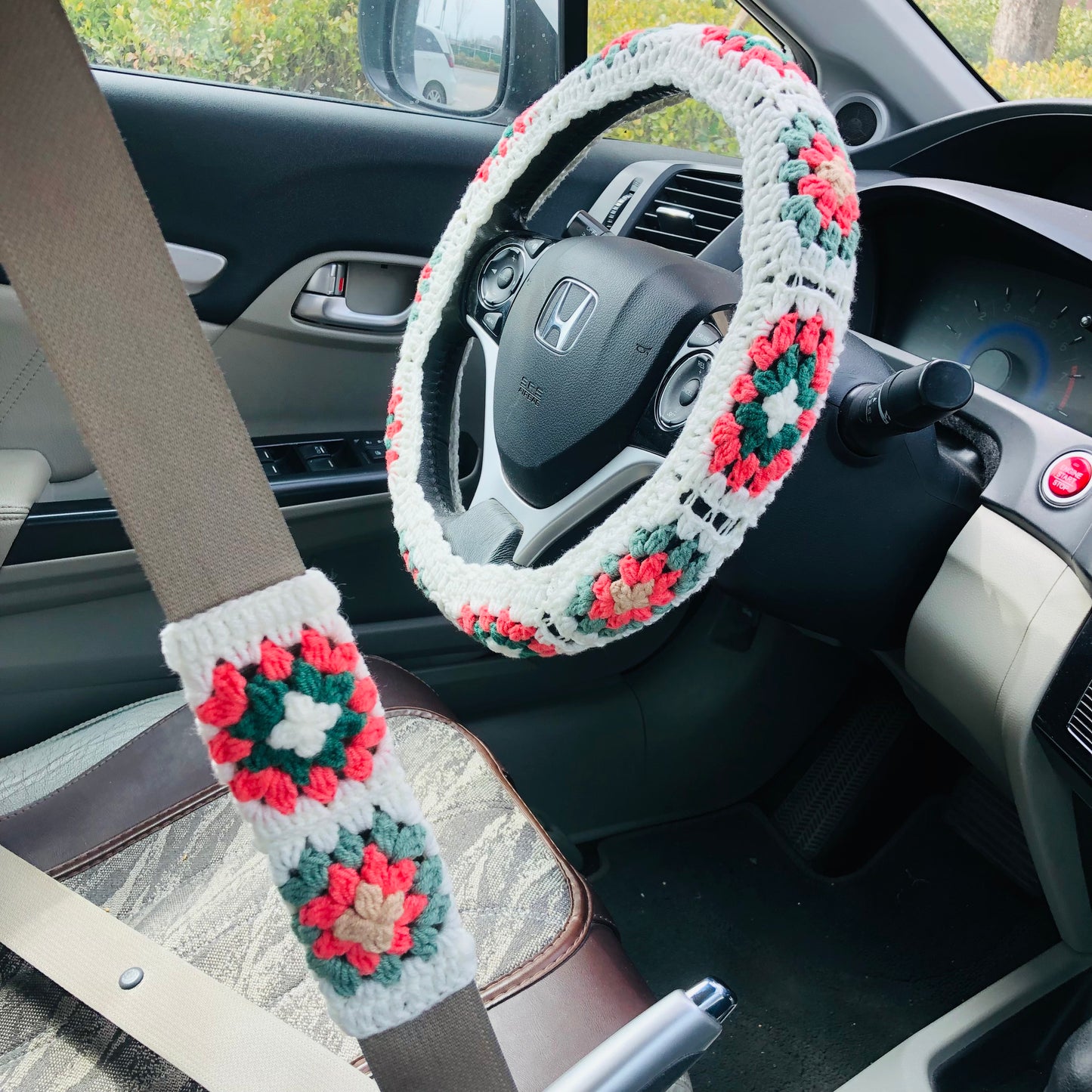 Steering Wheel Cover for women, Crochet flower seat belt Cover, Car Accessories decorations