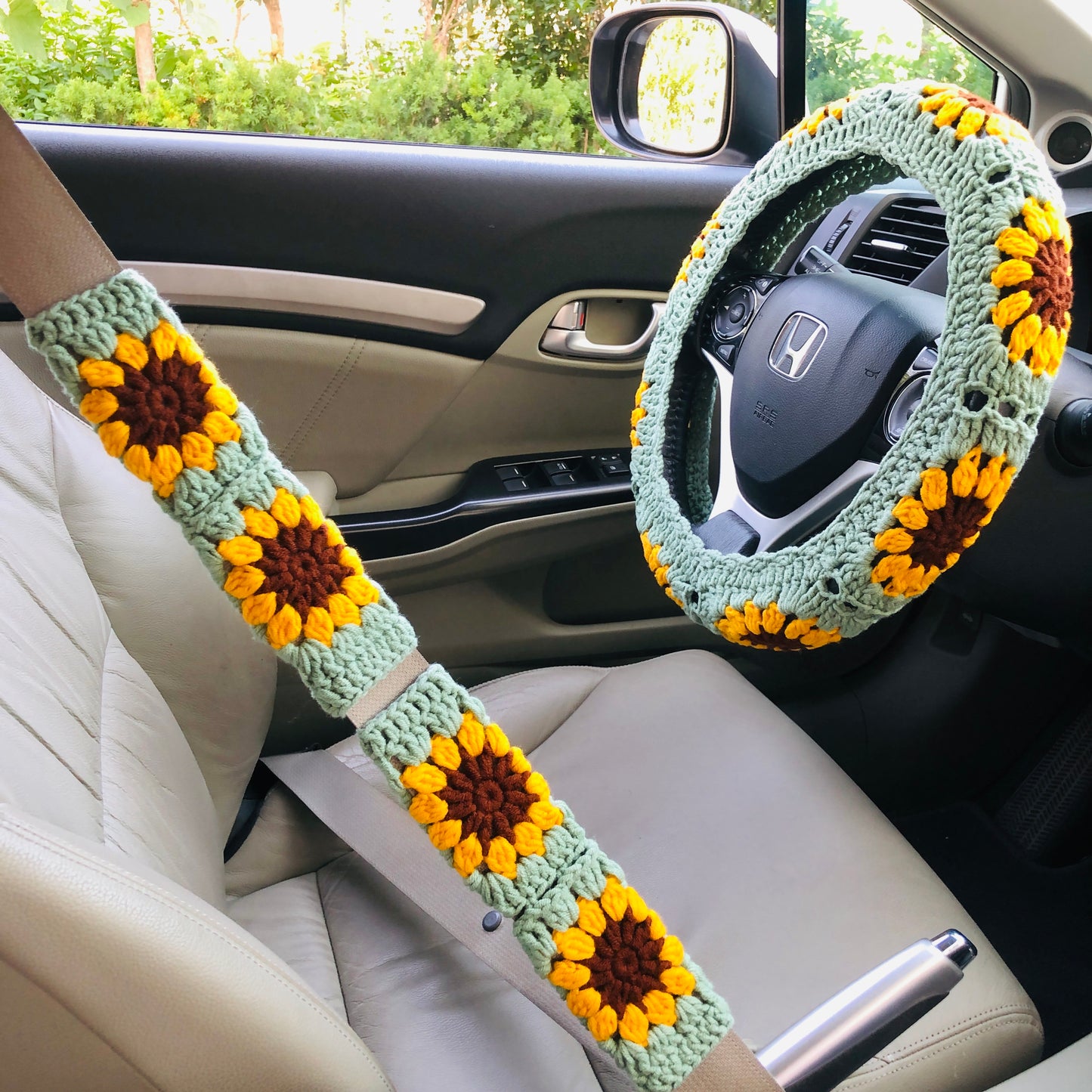 Steering Wheel Cover for women, Crochet sunflower seat belt Cover, Car Accessories decorations