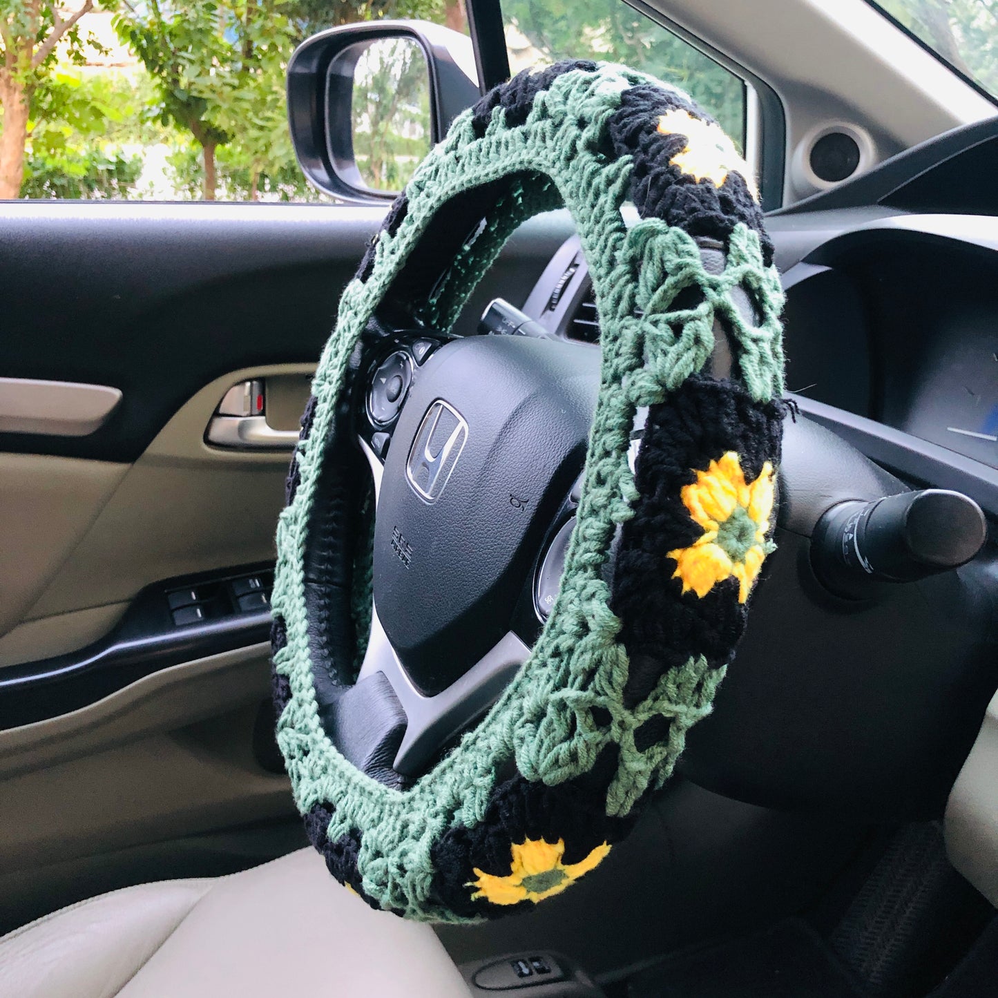 Steering Wheel Cover for women, Crochet butterfly flower seat belt Cover, Car Accessories decorations