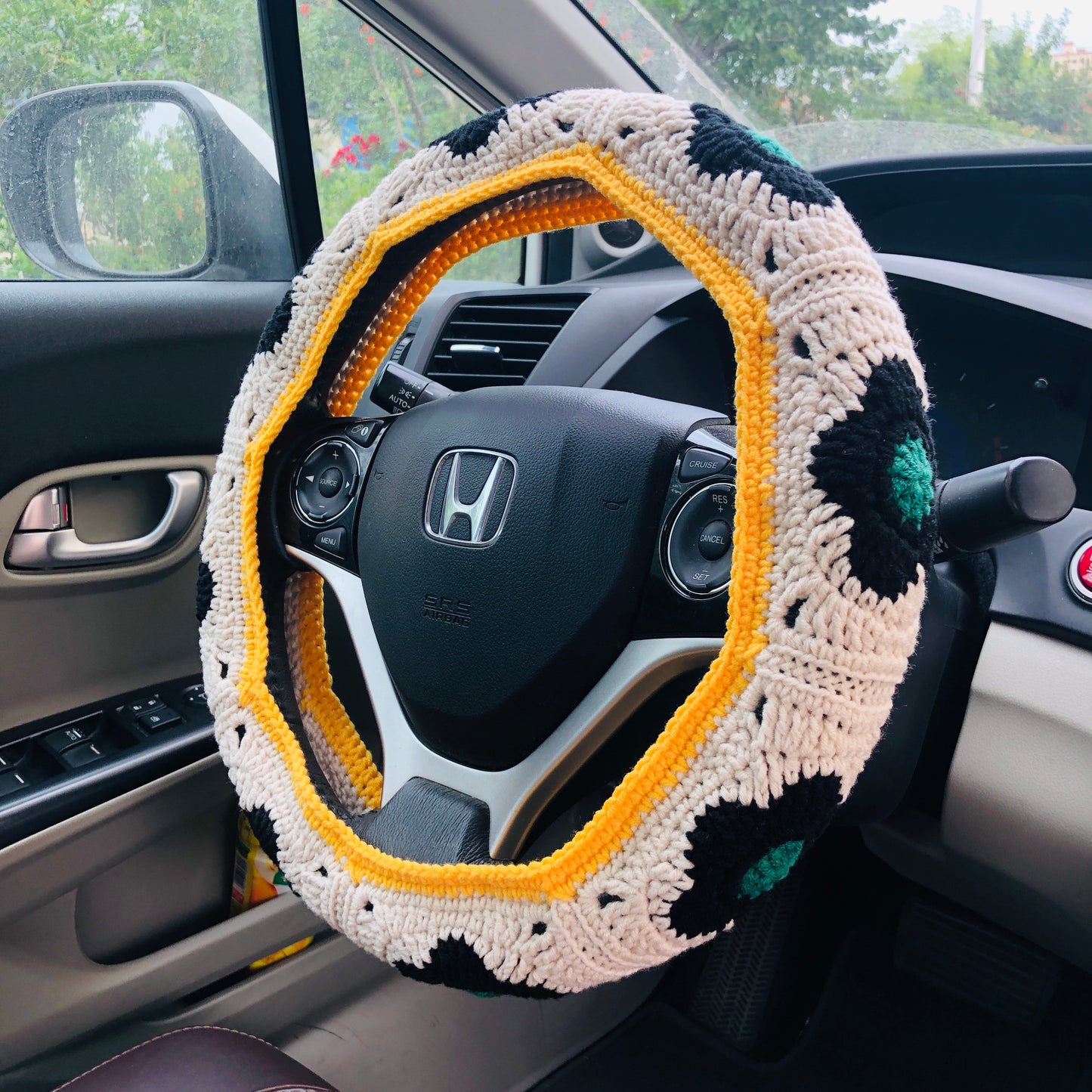 Steering Wheel Cover for women, Crochet cute Beige flower seat belt Cover, Car Accessories decorations