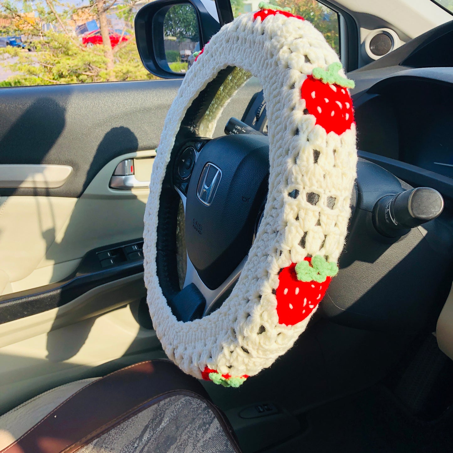 Steering Wheel Cover for women, Crochet cute Fruit Strawberry flower seat belt Cover, Car Accessories decorations