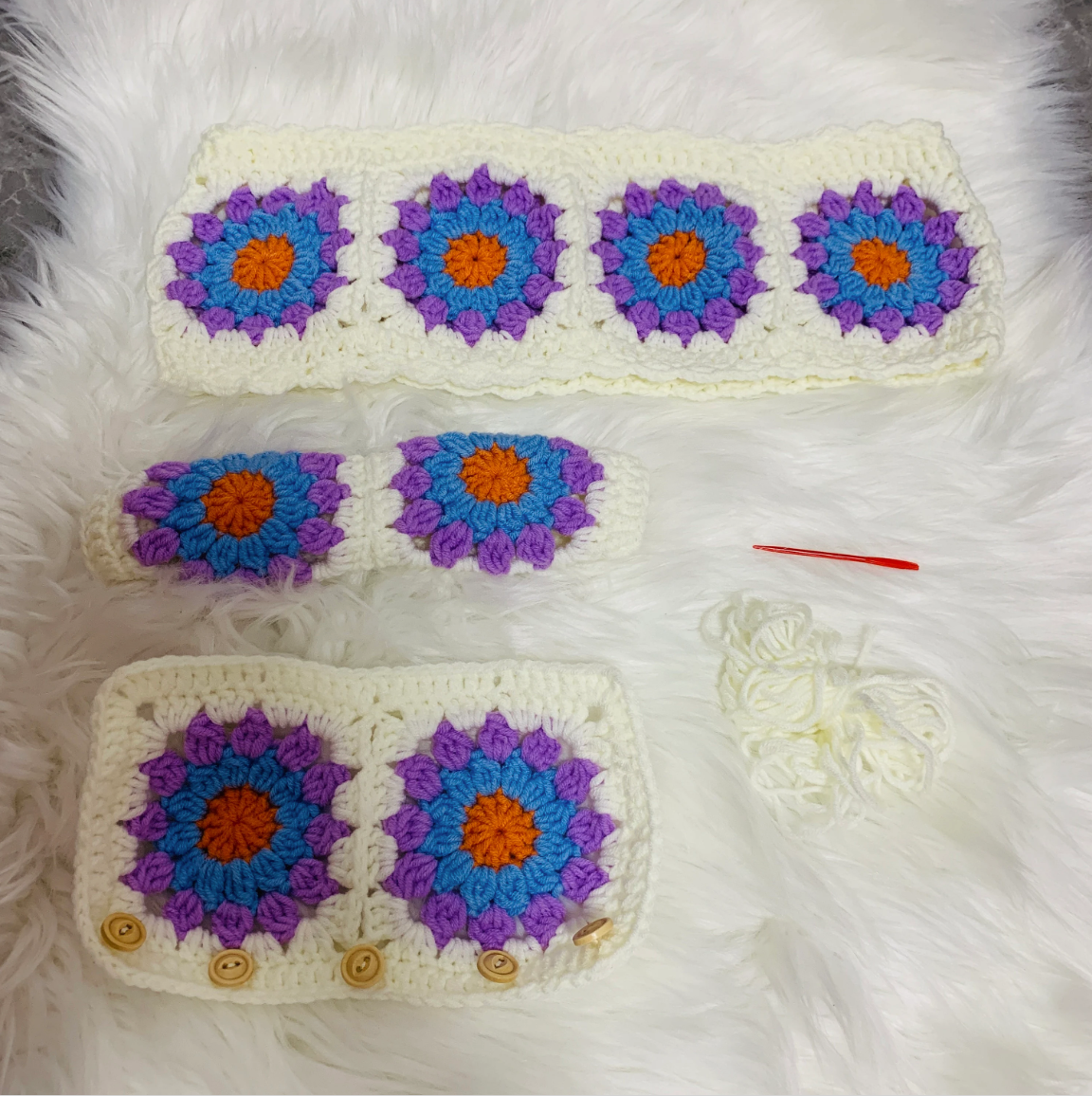 Crochet  handmade Steering Wheel Cover for women, cute daisy flower seat belt Cover, Car interior Accessories decorations