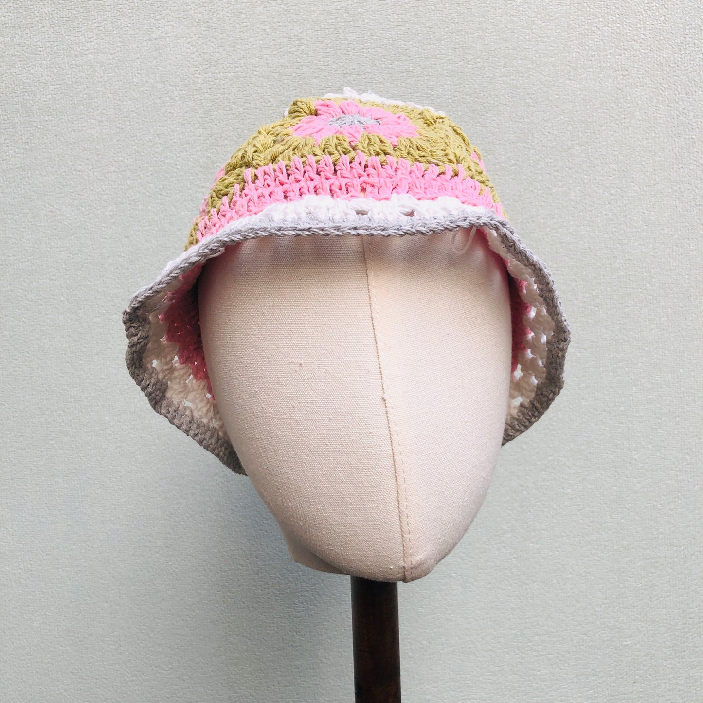 Crochet Hat, Granny Square Bucket Hat, Pink whtie Handmade Knitted Hat