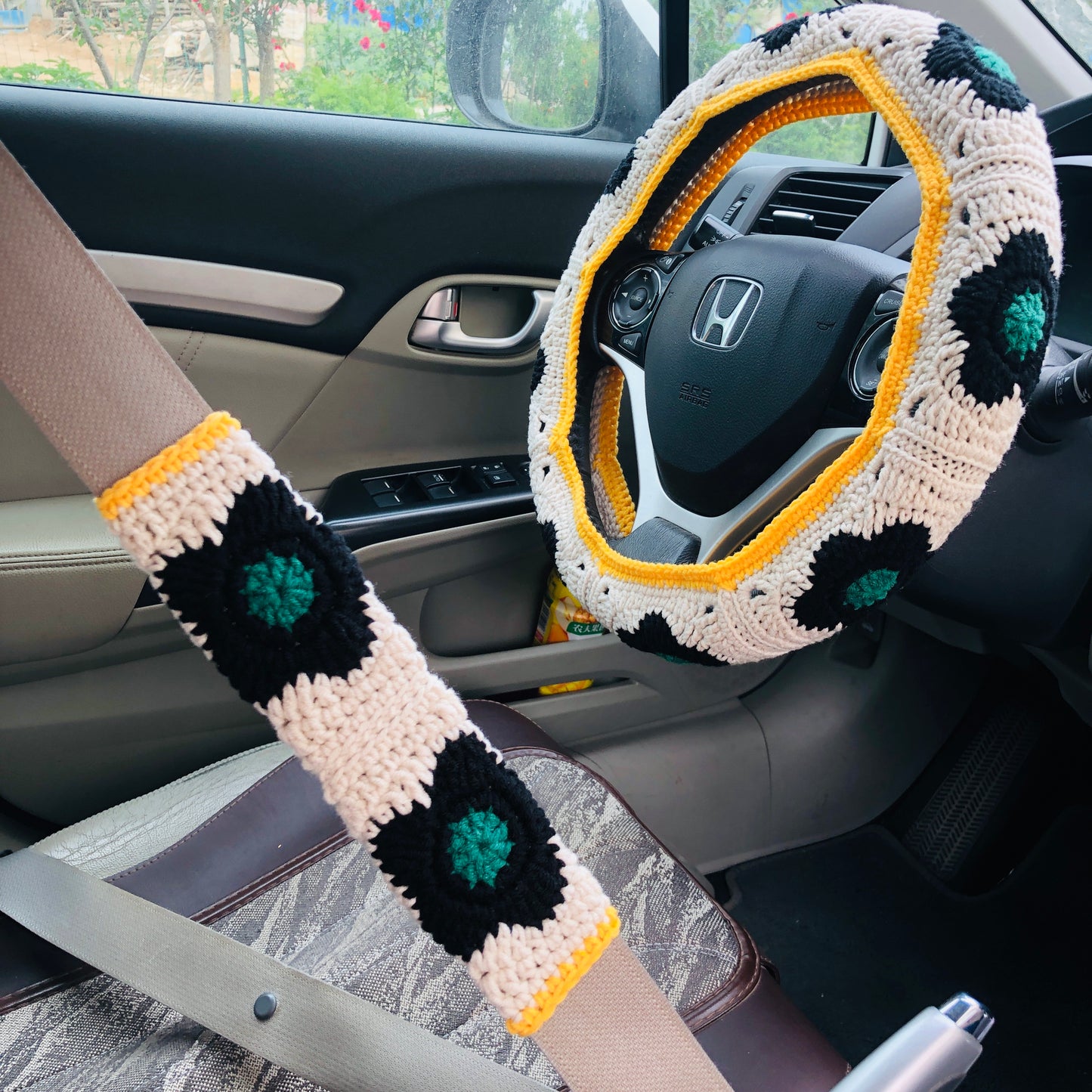 Steering Wheel Cover for women, Crochet cute Beige flower seat belt Cover, Car Accessories decorations