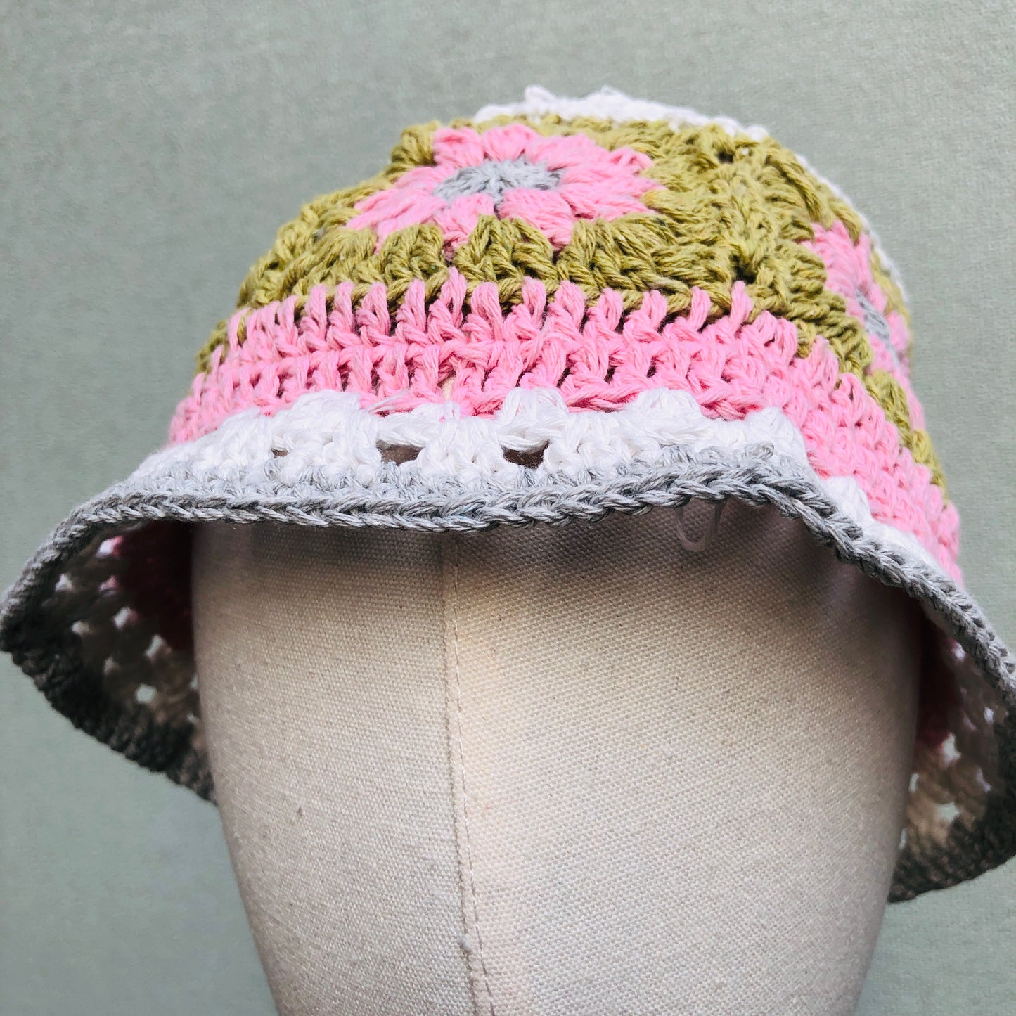 Crochet Hat, Granny Square Bucket Hat, Pink whtie Handmade Knitted Hat