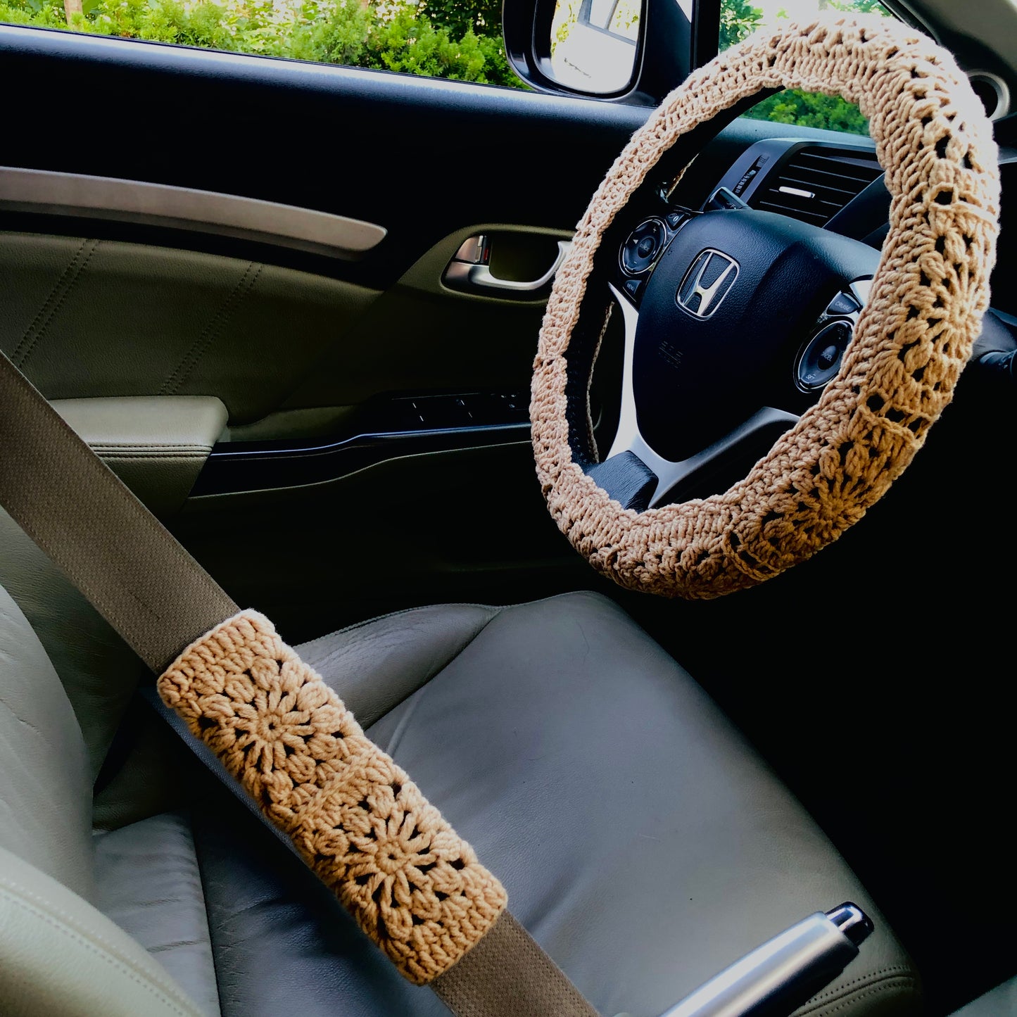 Steering Wheel Cover for women, Crochet Brown flower seat belt Cover, Car Accessories decorations