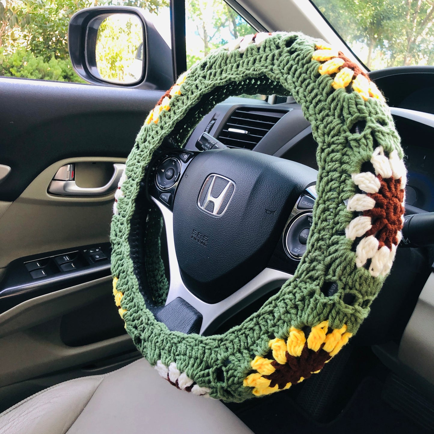 Steering Wheel Cover for women, Crochet flower seat belt Cover, Car Accessories decorations