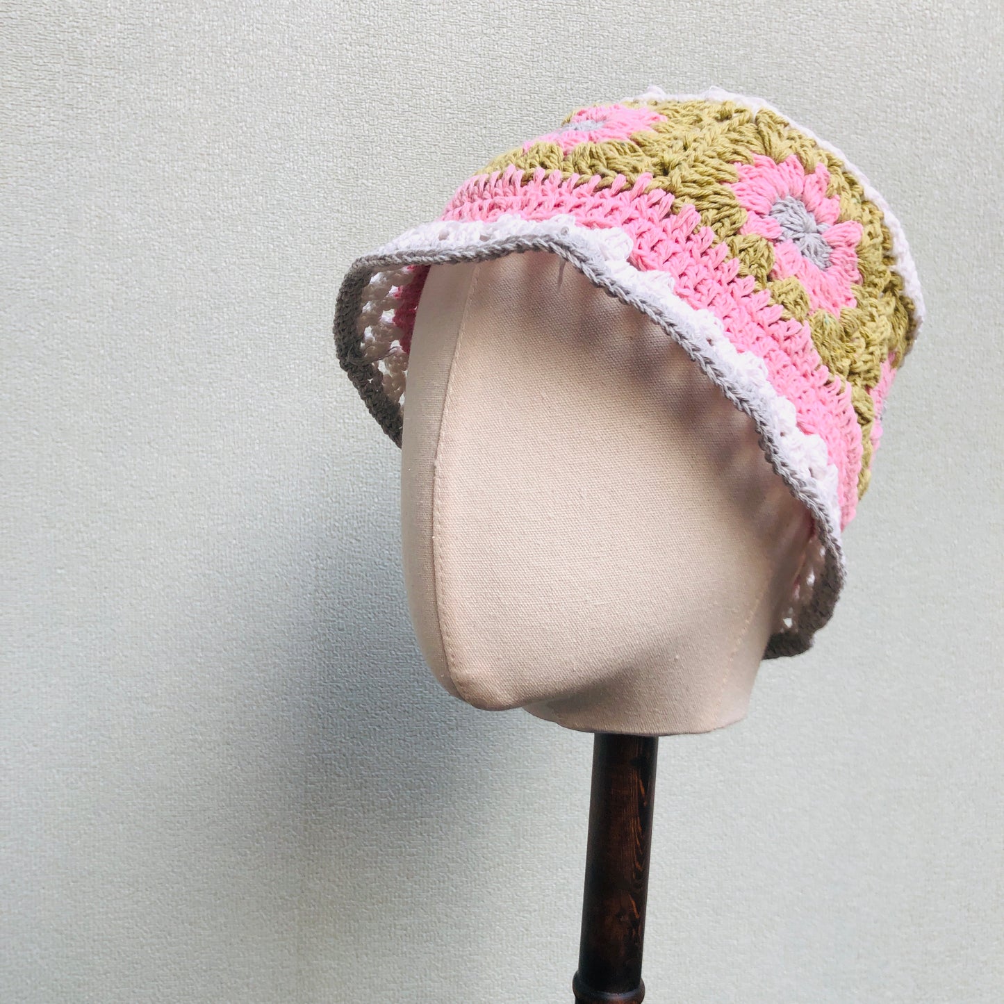 Crochet Hat, Granny Square Bucket Hat, Pink whtie Handmade Knitted Hat