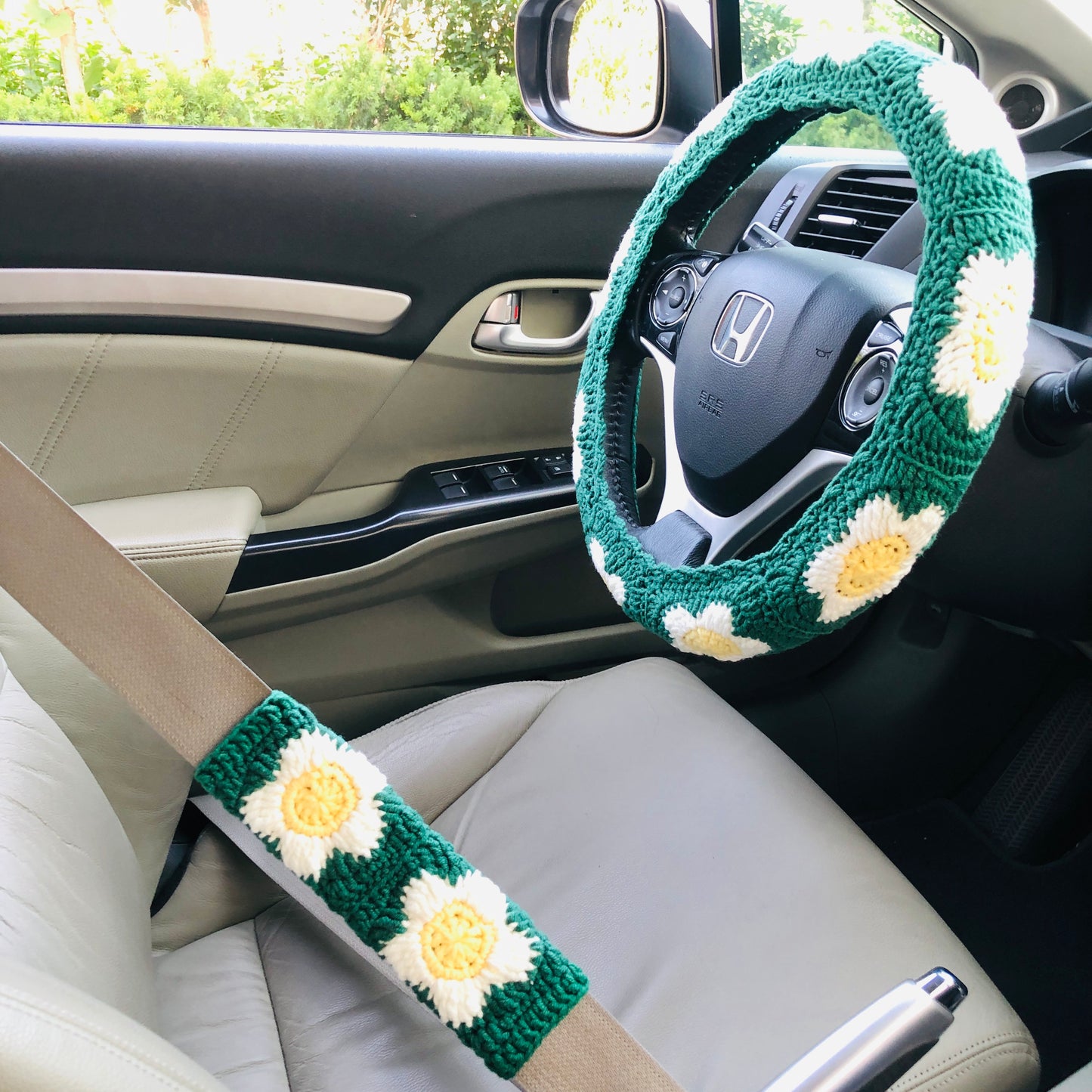 Steering Wheel Cover for women, Crochet Green flower seat belt Cover, Car Accessories decorations