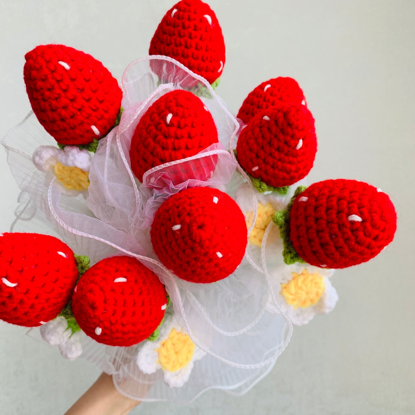 Crochet flowers strawberry flower ornaments, Handmade knitted Flower Bouquet A bunch of flower