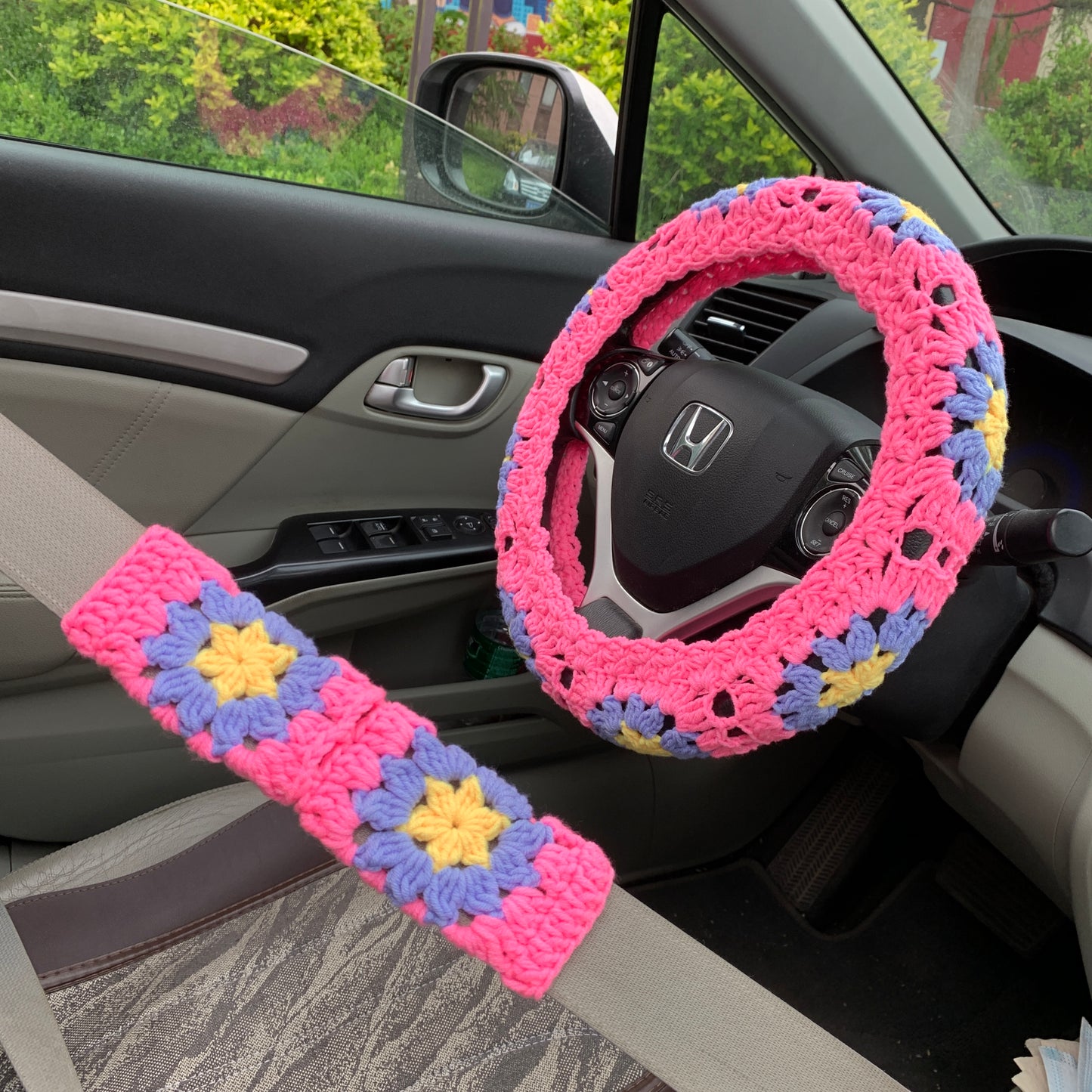 Steering Wheel Cover for women, Crochet cute Pink flower seat belt Cover, Car Accessories decorations