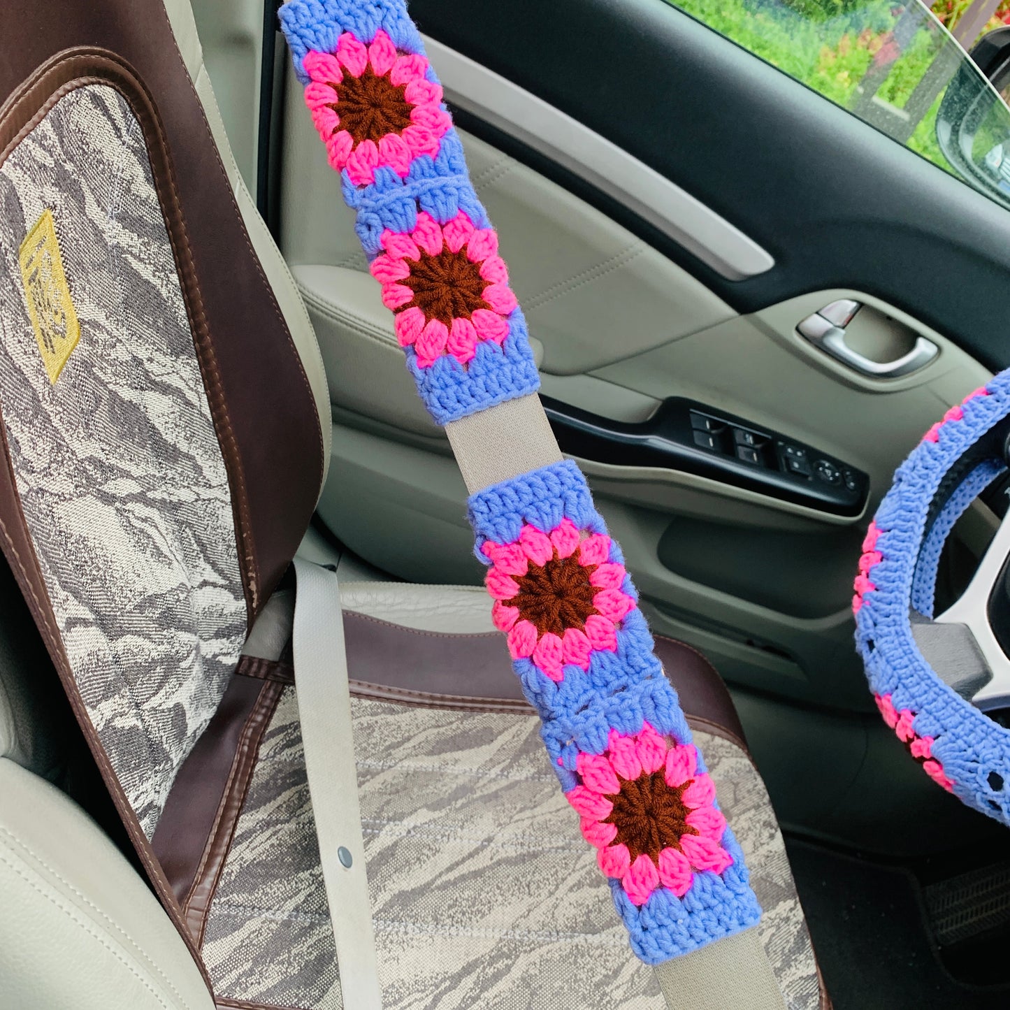 Steering Wheel Cover for women, Crochet flower seat belt Cover, Car Accessories decorations