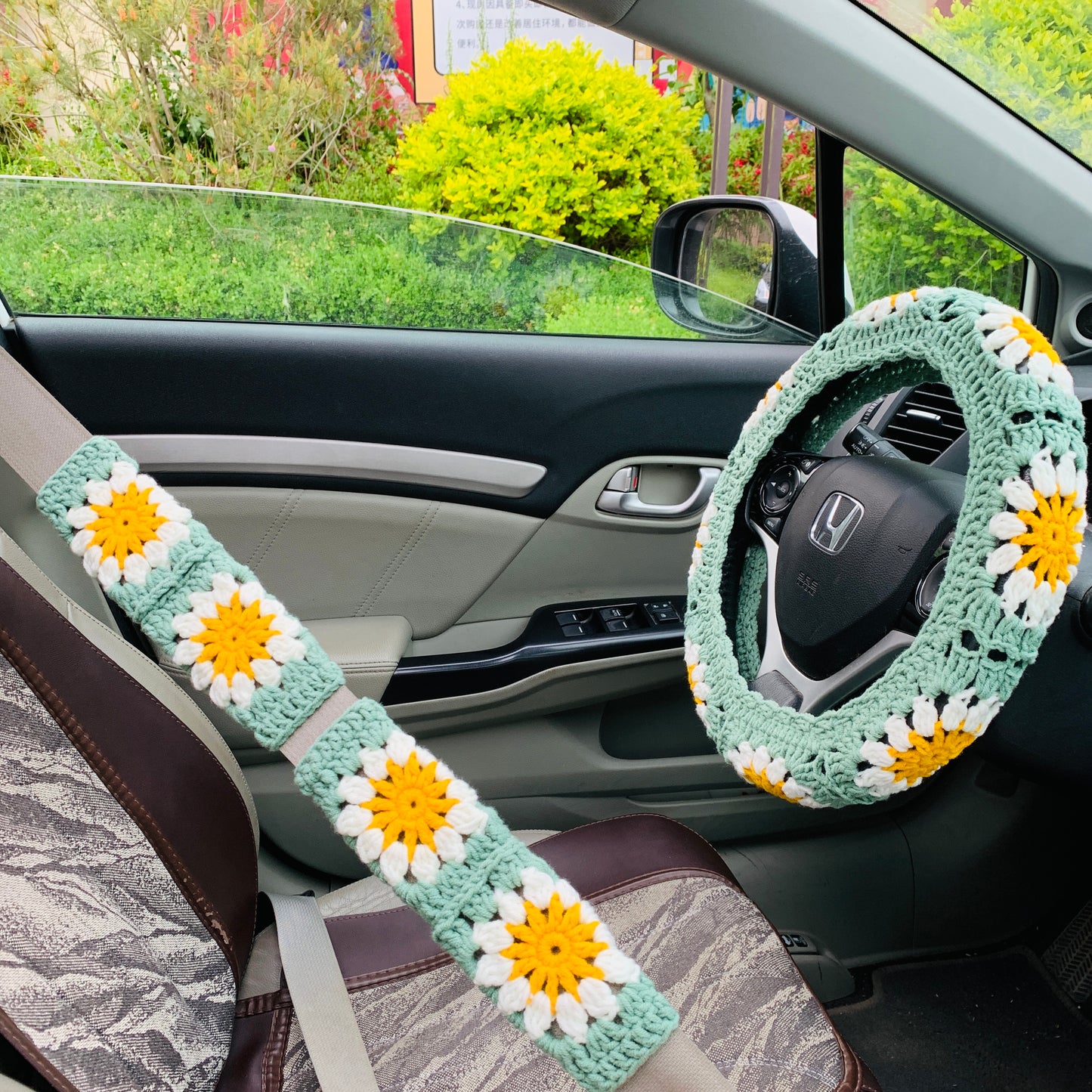 Steering Wheel Cover for women, Crochet cute sunflower seat belt Cover, Car interior Accessories decorations