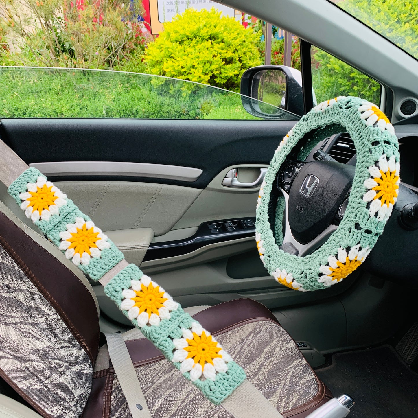 Steering Wheel Cover for women, Crochet cute sunflower seat belt Cover, Car interior Accessories decorations