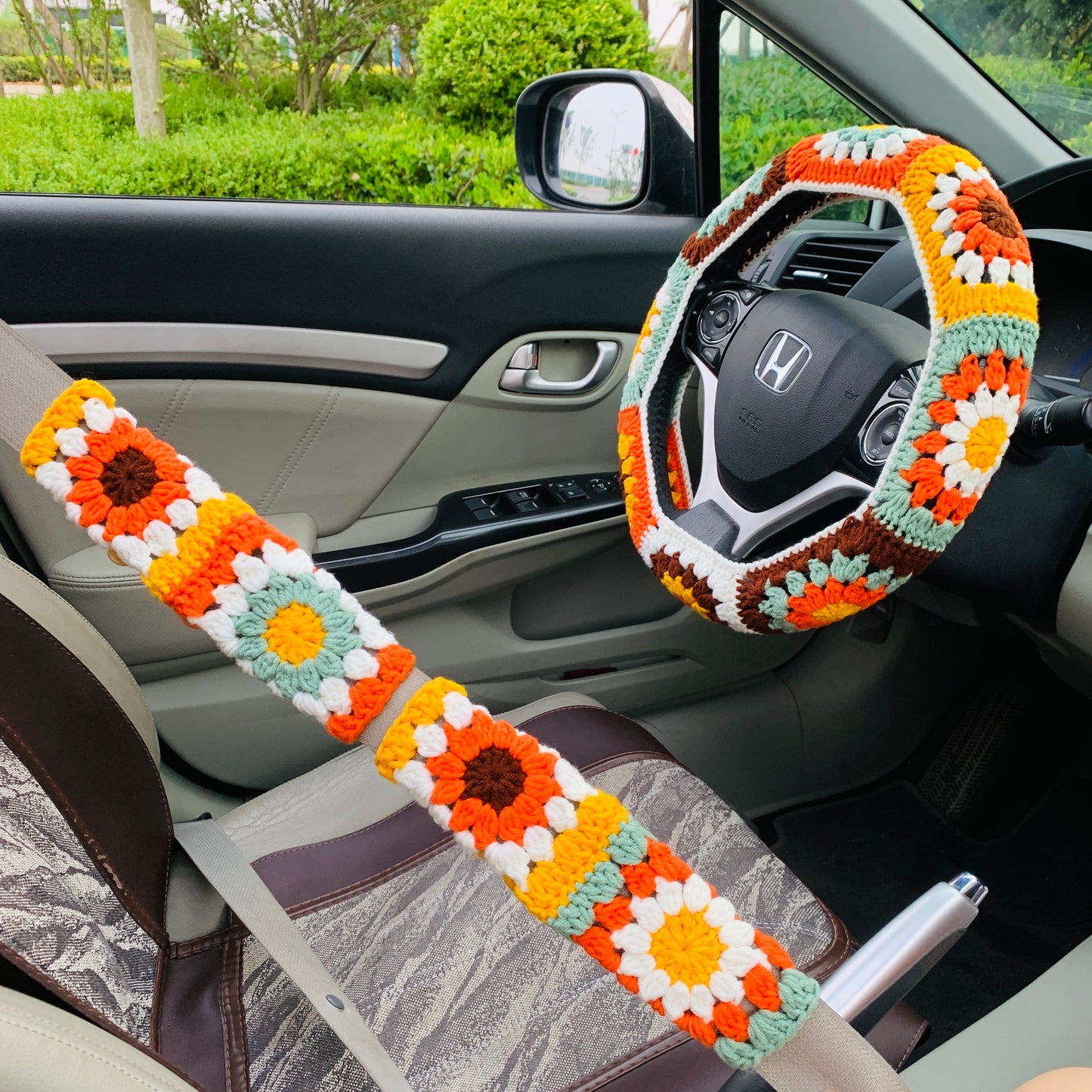 Steering Wheel Cover for women, Crochet cute rainbow flower seat belt Cover, Car Accessories decorations car Interior decor