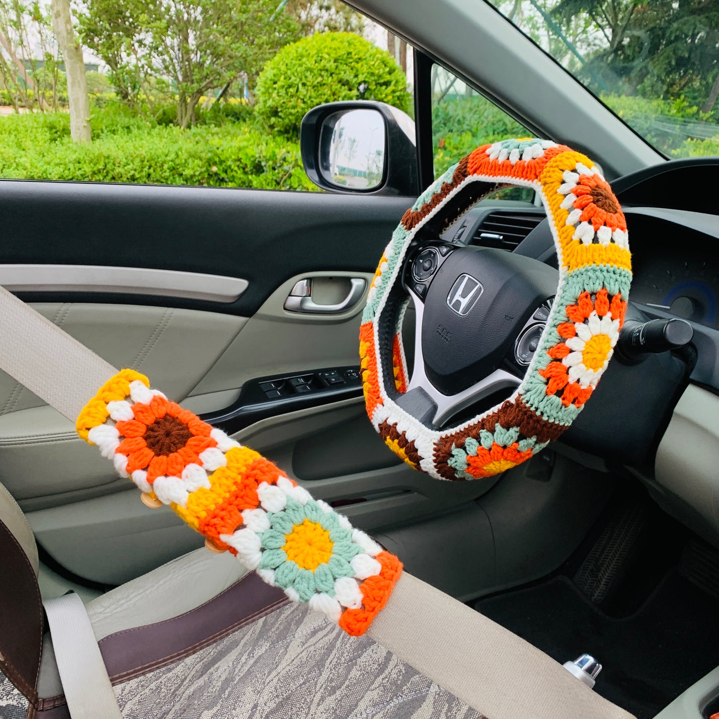 Steering Wheel Cover for women, Crochet cute rainbow flower seat belt Cover, Car Accessories decorations car Interior decor