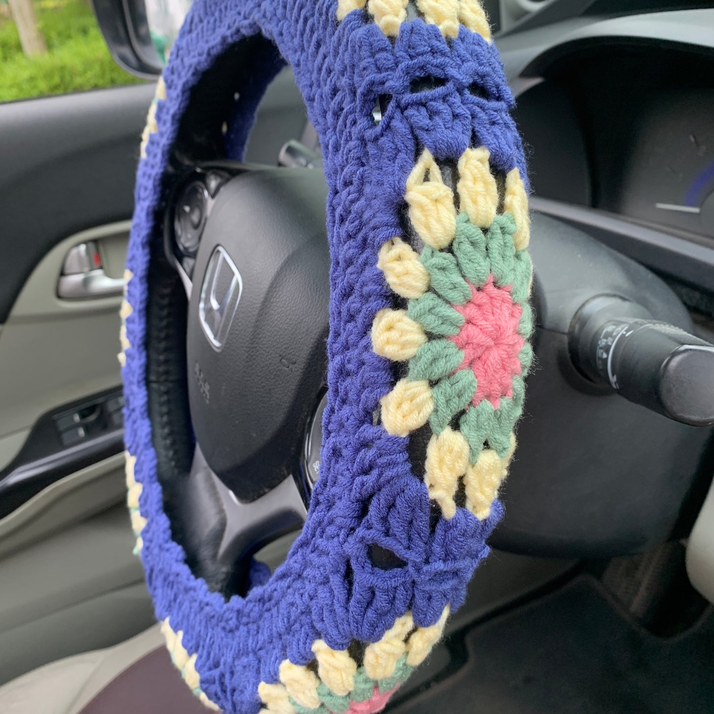 Steering Wheel Cover for women, Crochet cute daisy flower seat belt Cover, Car Accessories decorations car Interior decor