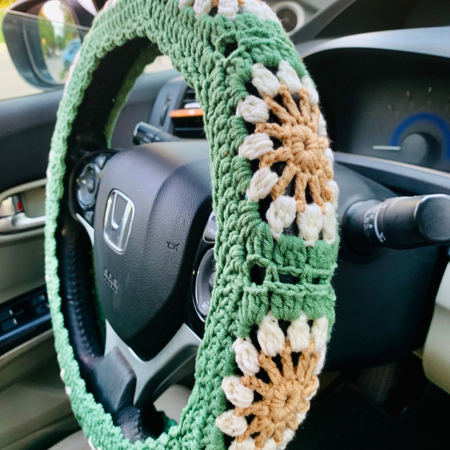 Steering Wheel Cover for women, Crochet Sunflower seat belt Cover, Car Accessories decorations statement Gift for her