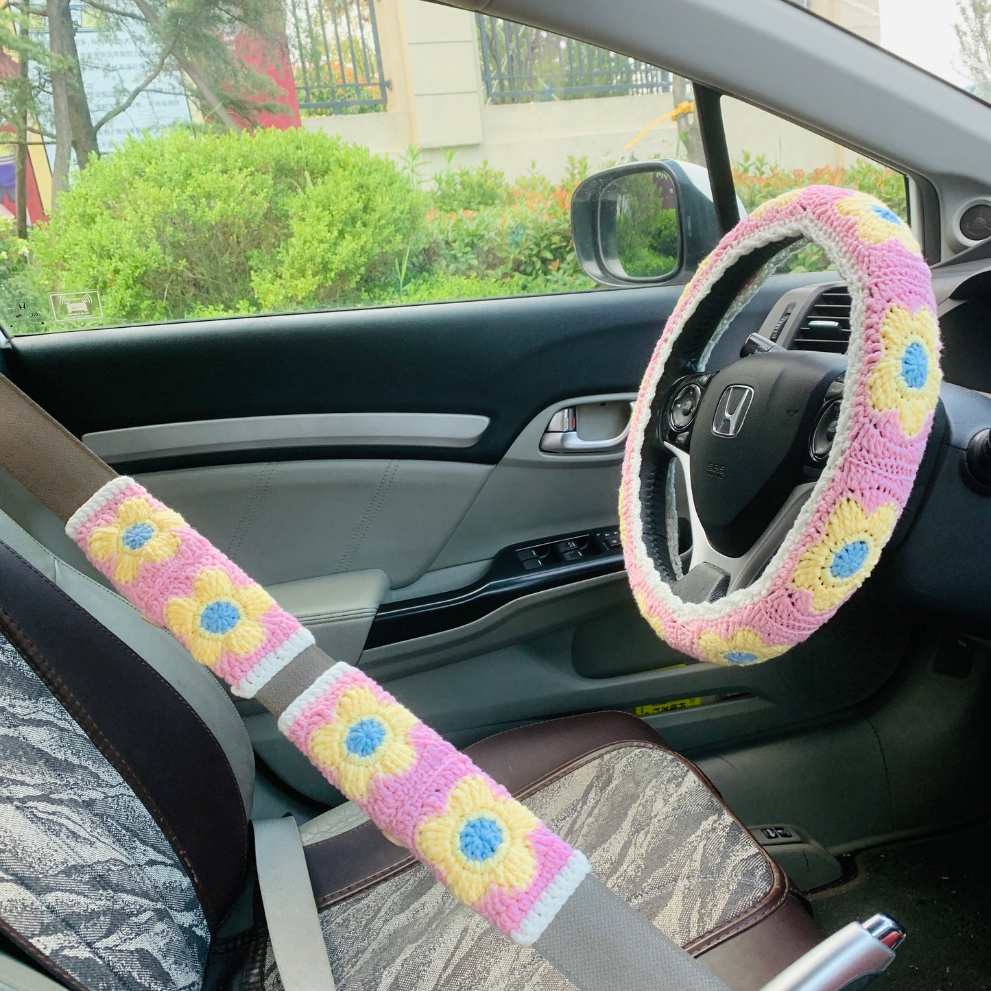 Steering Wheel Cover for women, Crochet cute flower seat belt Cover, handmade Car interior Accessories decorations