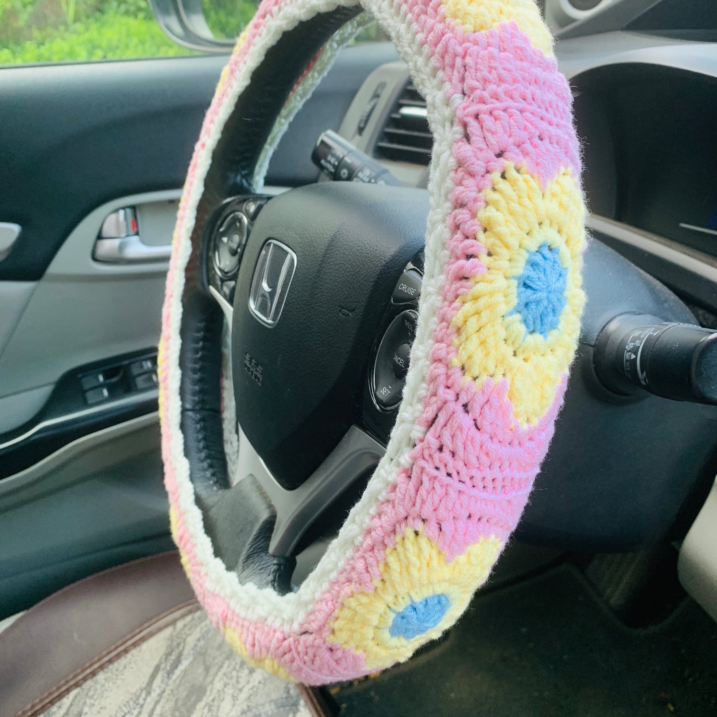 Steering Wheel Cover for women, Crochet cute flower seat belt Cover, handmade Car interior Accessories decorations