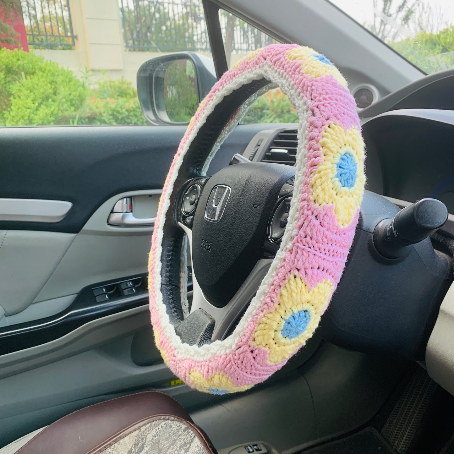 Steering Wheel Cover for women, Crochet cute flower seat belt Cover, handmade Car interior Accessories decorations