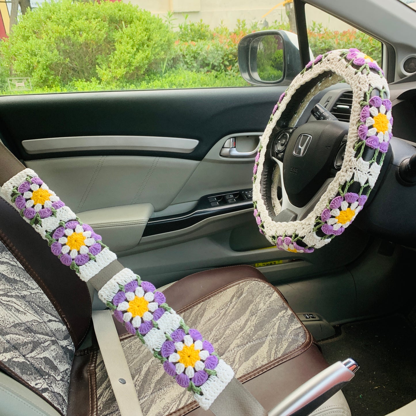 Steering Wheel Cover for women, Crochet cute flower seat belt Cover, Car interior Accessories decorations