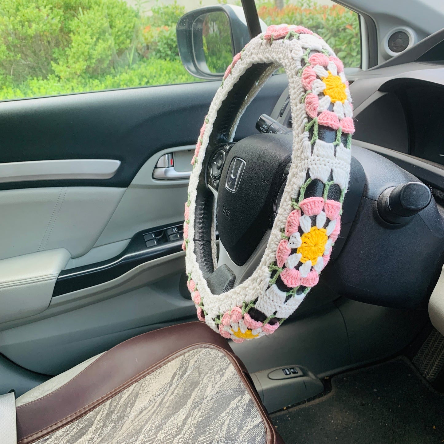 Steering Wheel Cover for women, Crochet cute handmade daisy flower seat belt Cover, Car interior Accessories decorations