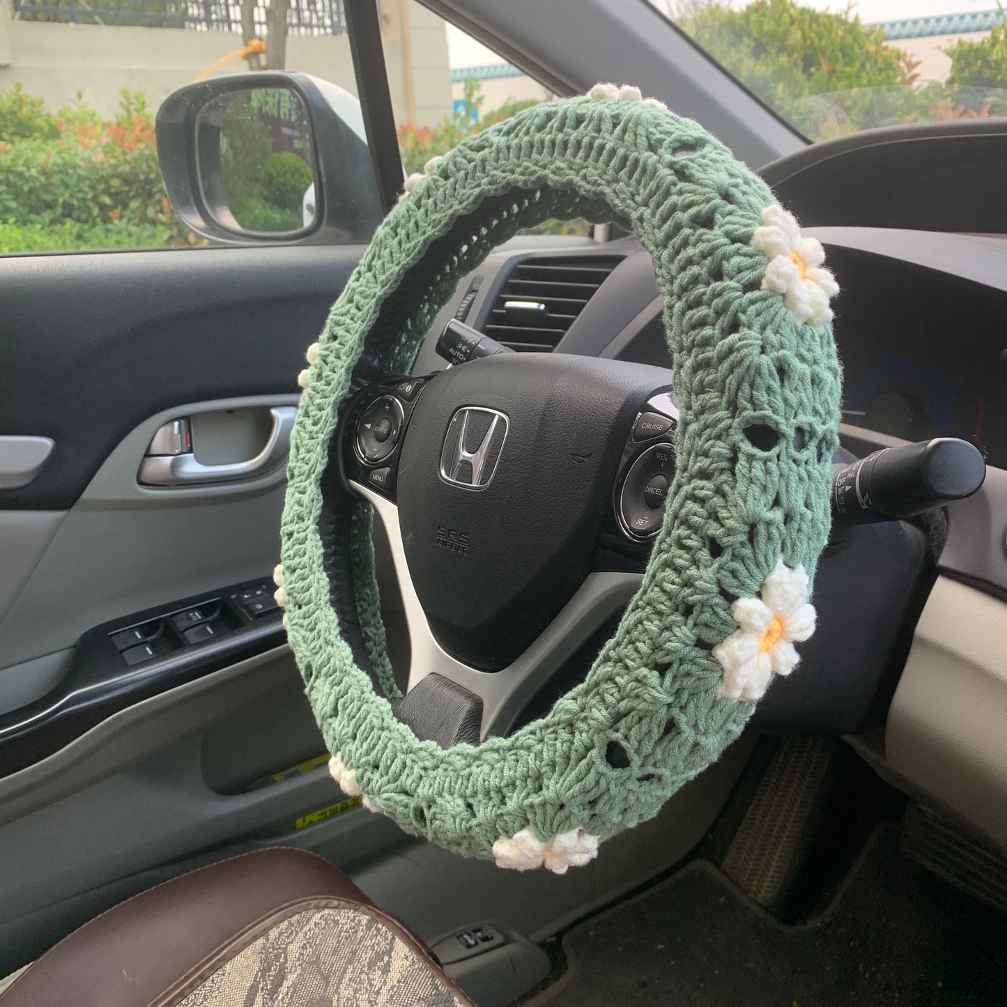 Handmade crochet Steering Wheel Cover for women, cute daisy flower seat belt Cover, Car interior Accessories decorations