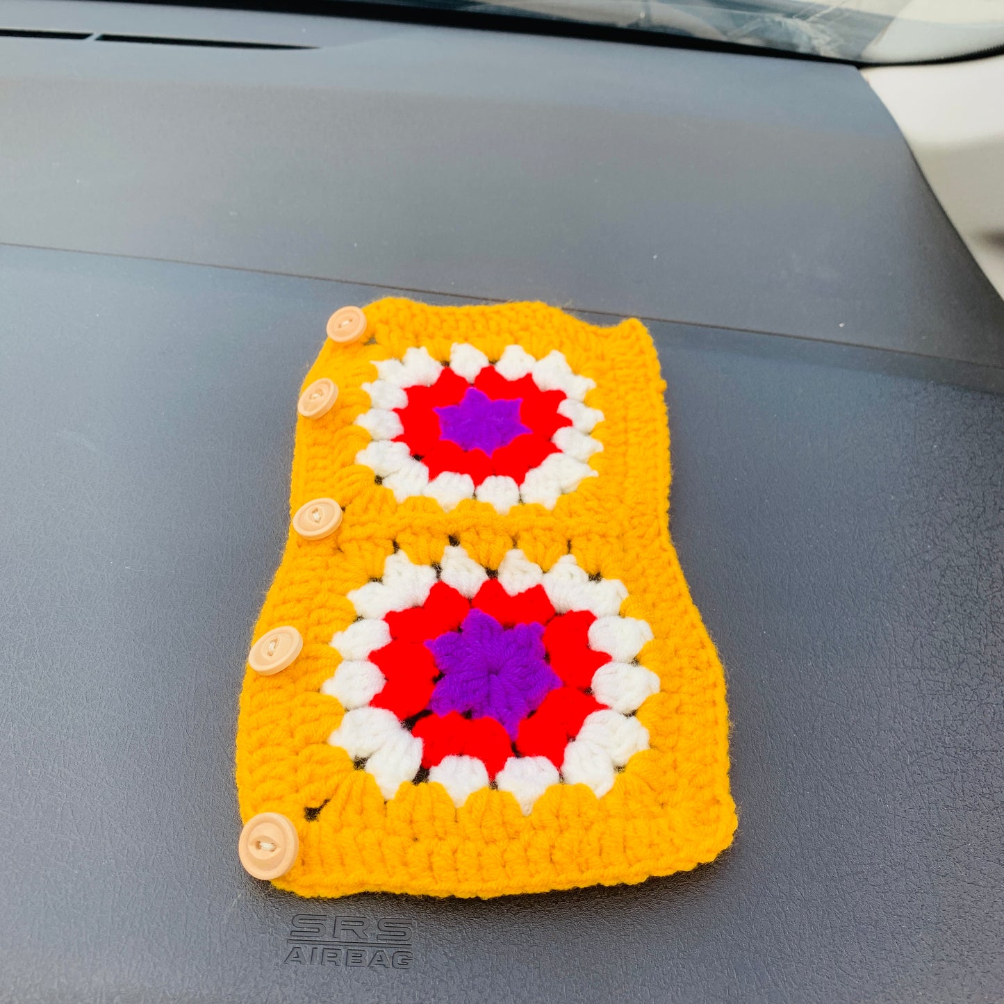 Handmade crochet Steering Wheel Cover for women, cute flower daisy seat belt Cover, Car interior Accessories decorations