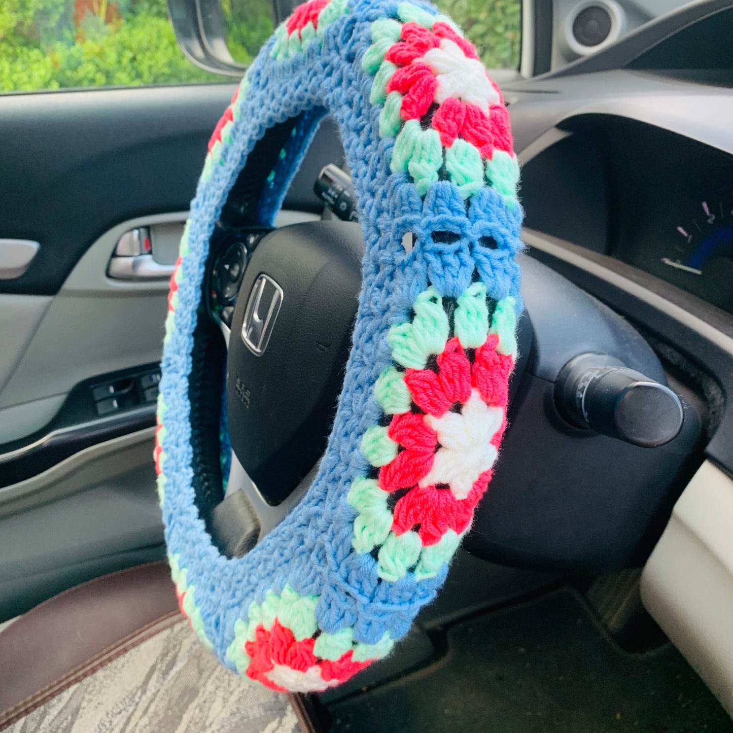 Crochet Steering Wheel Cover for women, handmade cute daisy flower seat belt Cover, Car interior Accessories decorations for her car gift