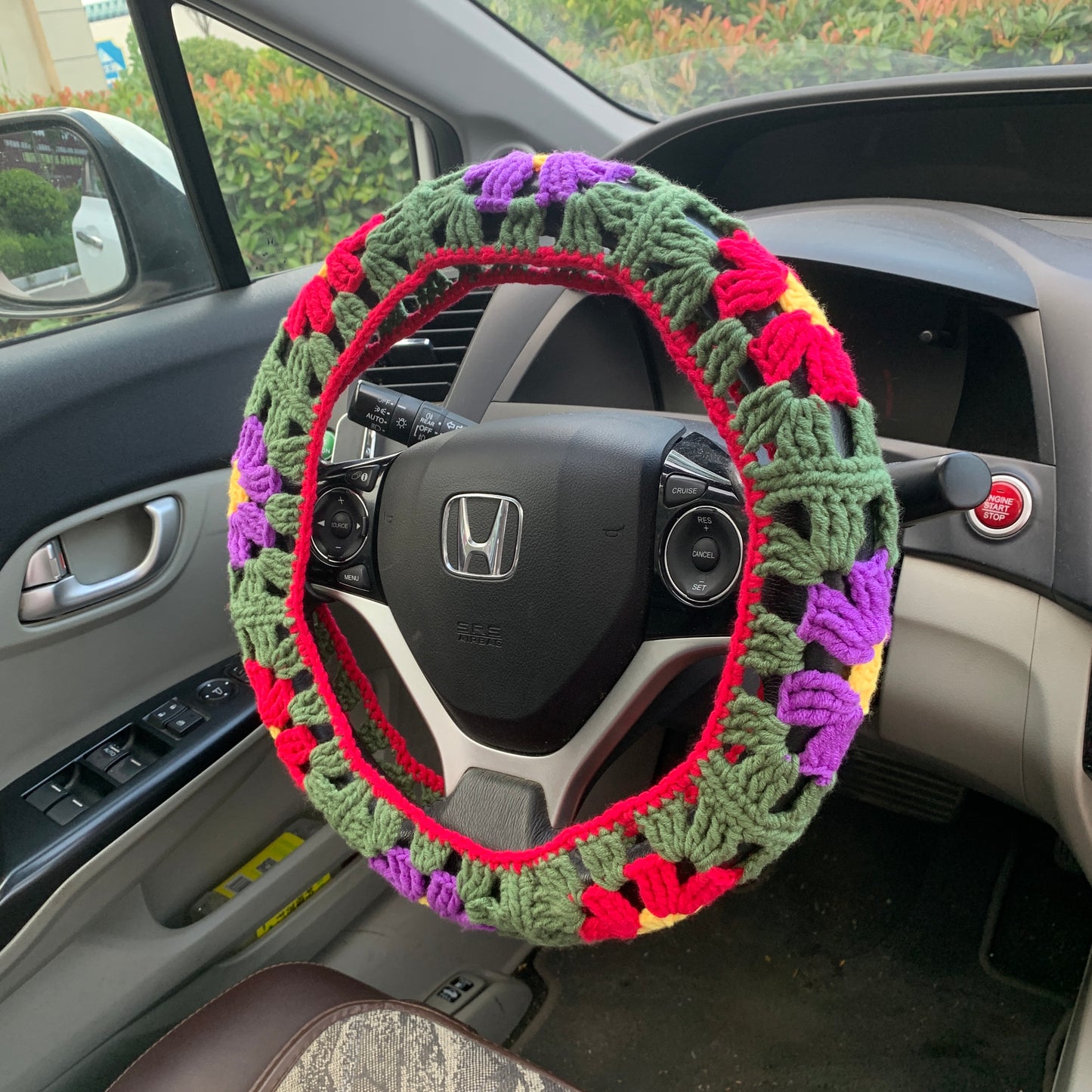 Handmade Steering Wheel Cover for women, cute daisy flower crochet seat belt Cover, Car interior Accessories decorations