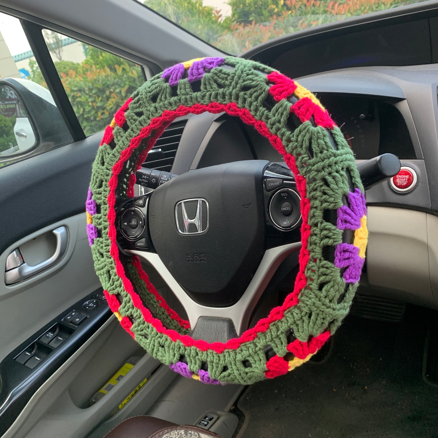 Handmade Steering Wheel Cover for women, cute daisy flower crochet seat belt Cover, Car interior Accessories decorations