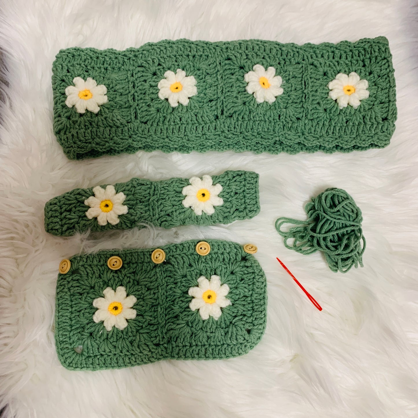 Handmade crochet Steering Wheel Cover for women, cute daisy flower seat belt Cover, Car interior Accessories decorations