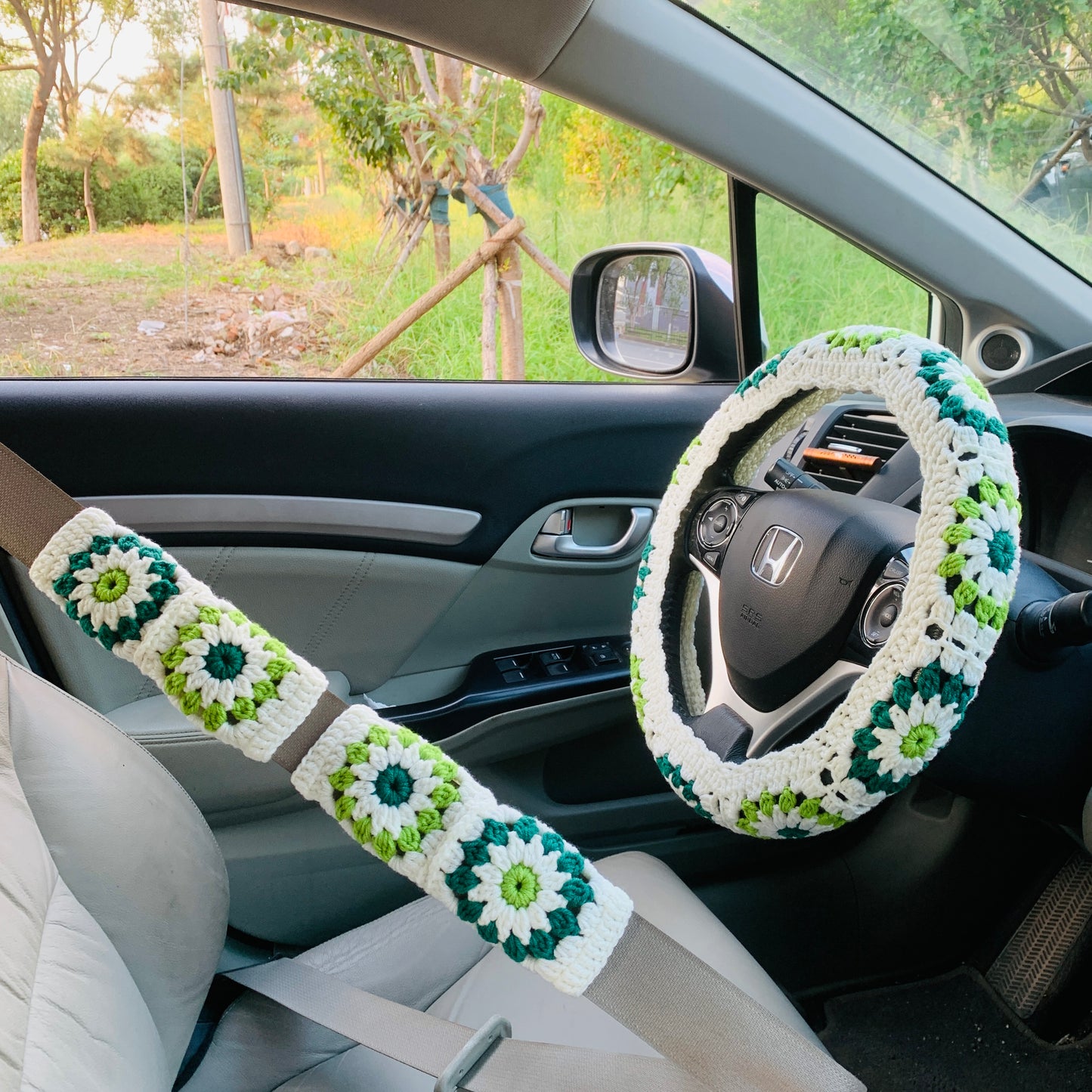 Steering Wheel Cover for women, Crochet flower seat belt Cover, gift for her Car Accessories decorations