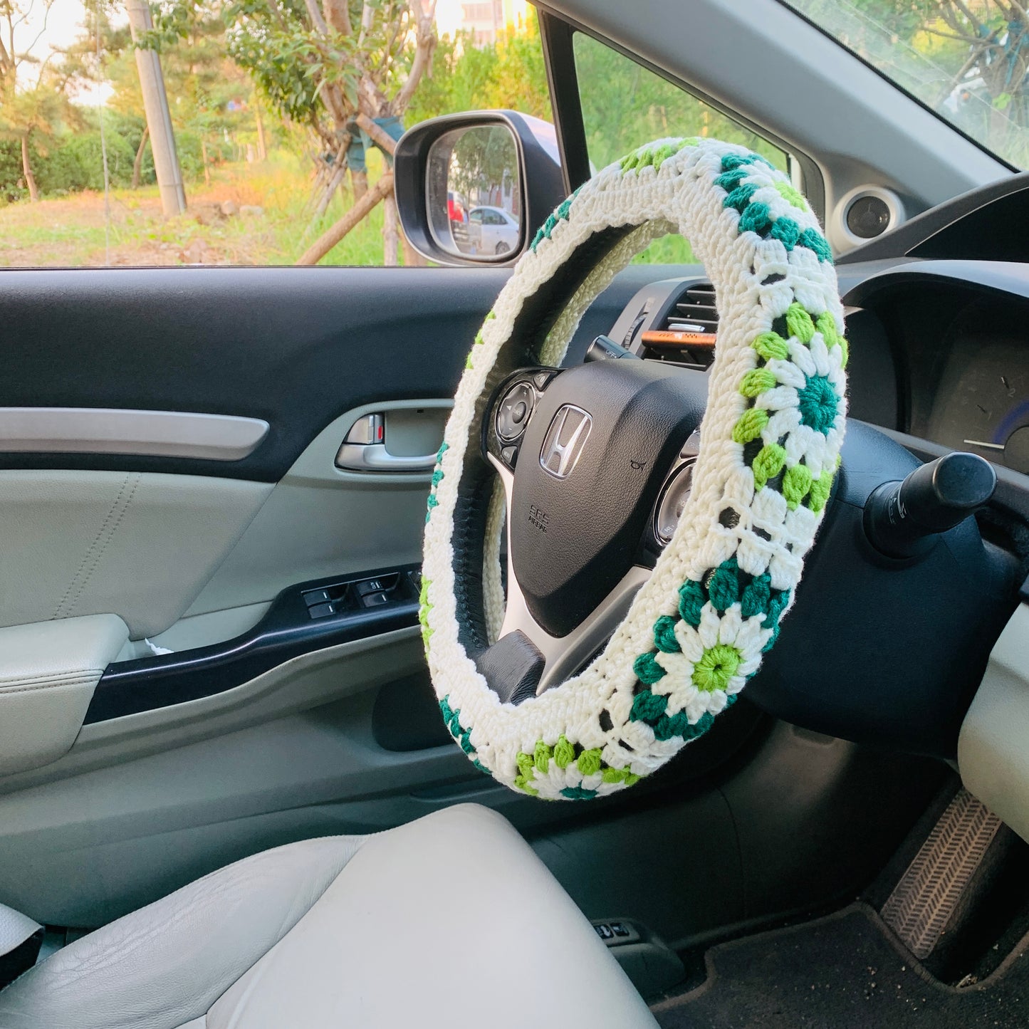 Steering Wheel Cover for women, Crochet flower seat belt Cover, gift for her Car Accessories decorations