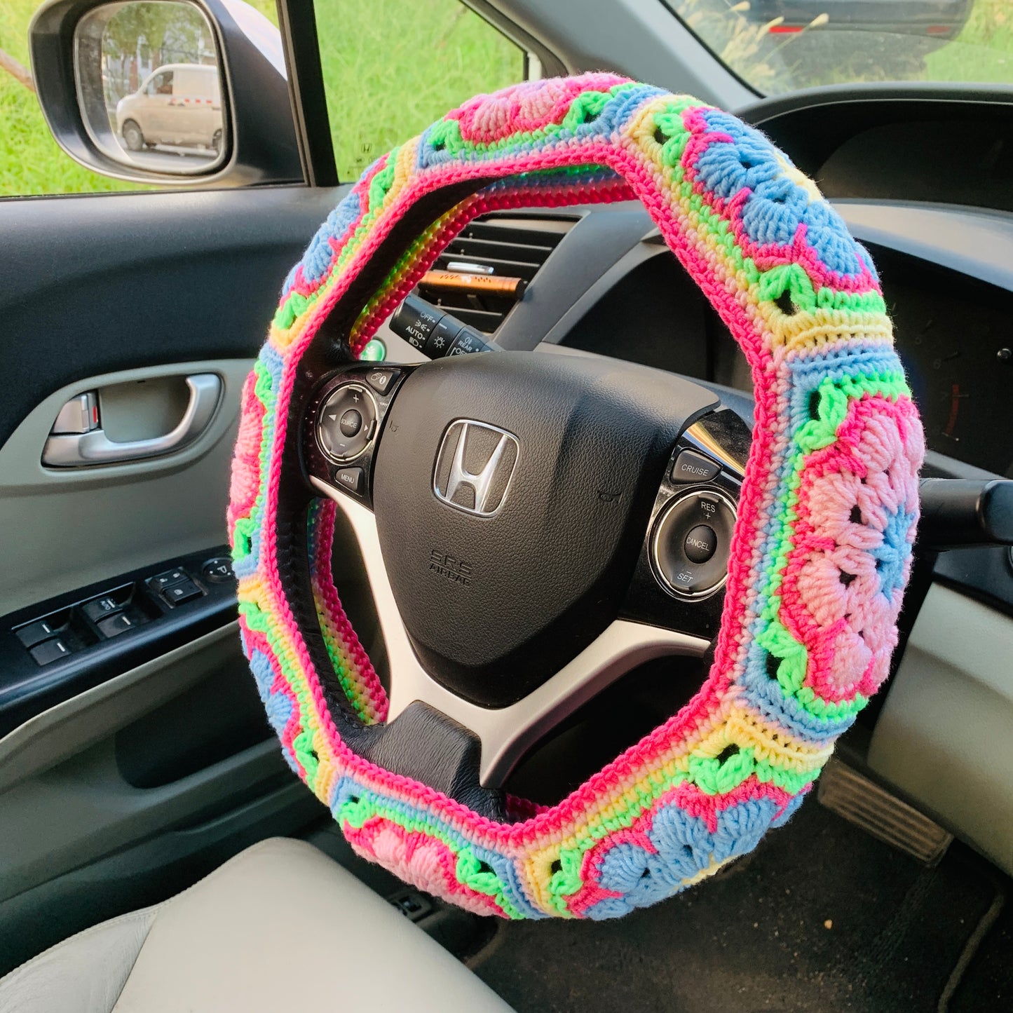 Steering Wheel Cover for women, Crochet cute Galsang flower seat belt Cover, Car Accessories decorations