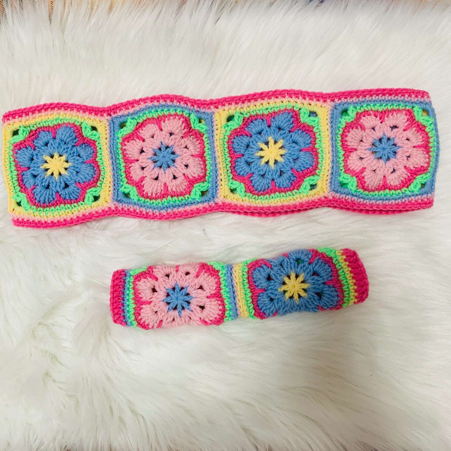 Steering Wheel Cover for women, Crochet cute Galsang flower seat belt Cover, Car Accessories decorations