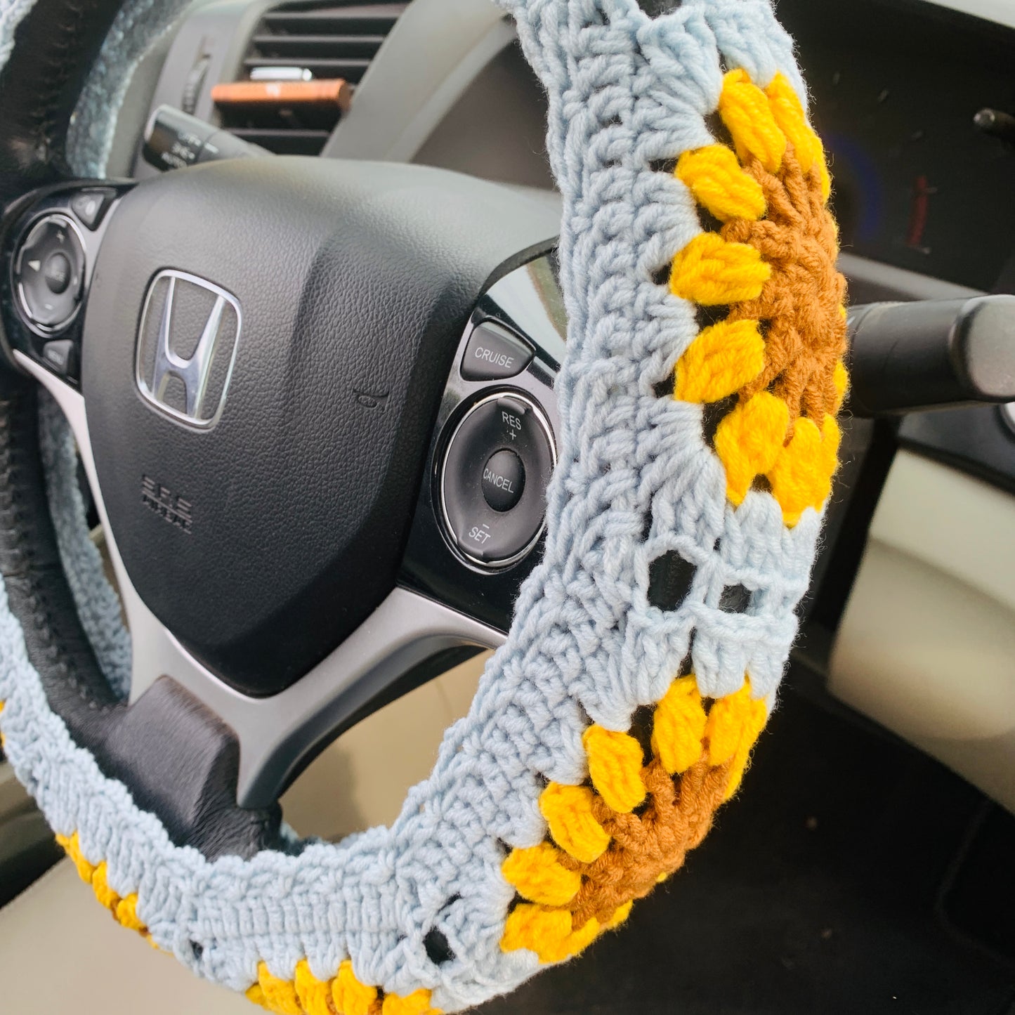 Steering Wheel Cover for women, Crochet Sunflower seat belt Cover, Car Accessories decorations statement car decor