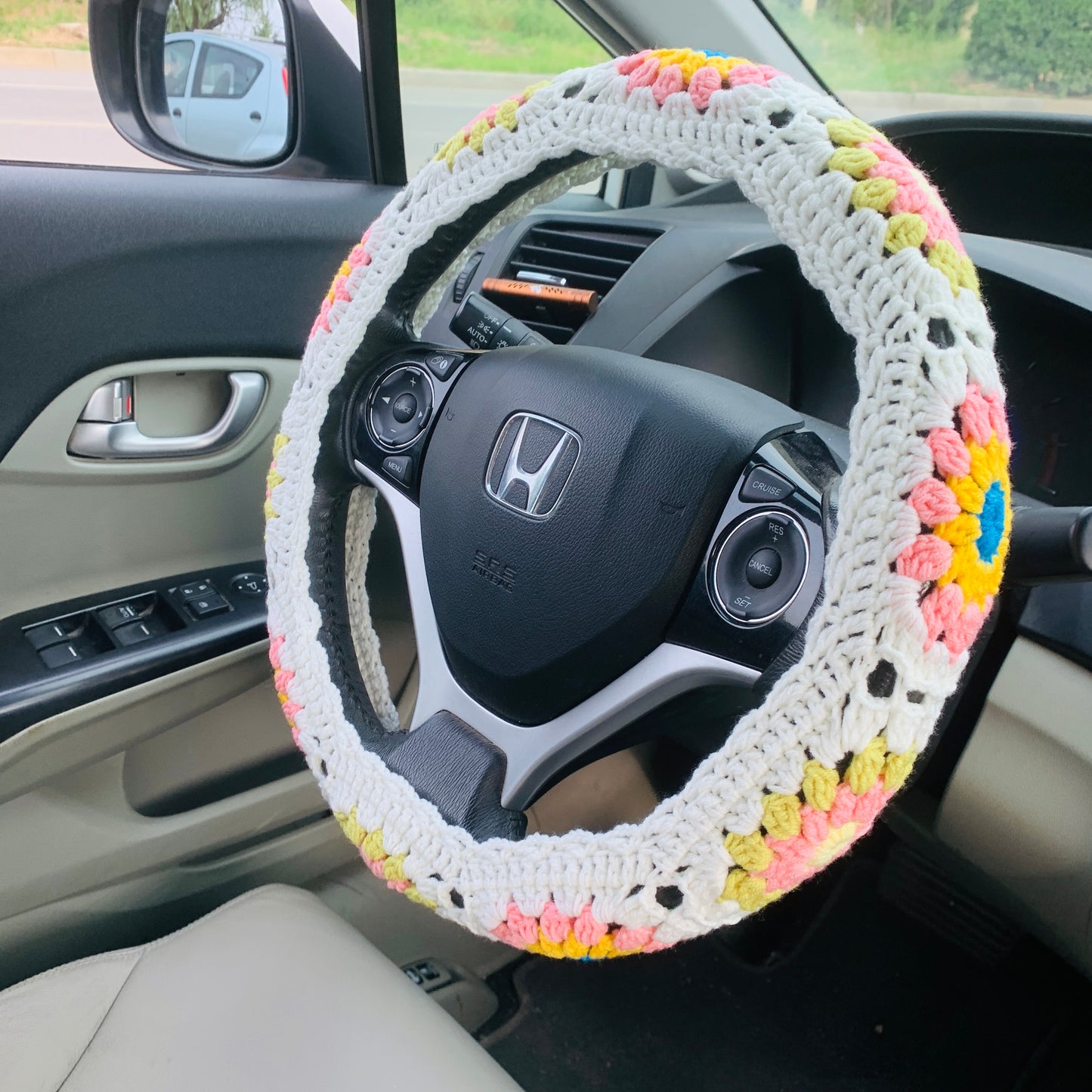 Steering Wheel Cover for women, cute Crochet flower seat belt Cover, Car Accessories decorations Gift for her