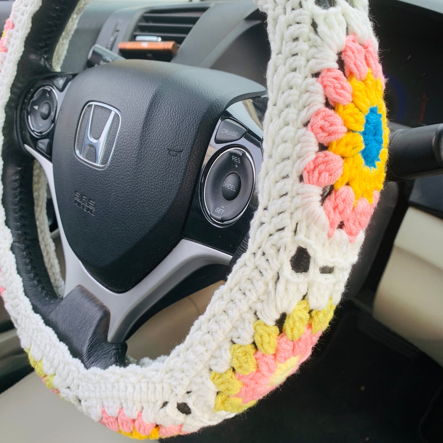 Steering Wheel Cover for women, cute Crochet flower seat belt Cover, Car Accessories decorations Gift for her